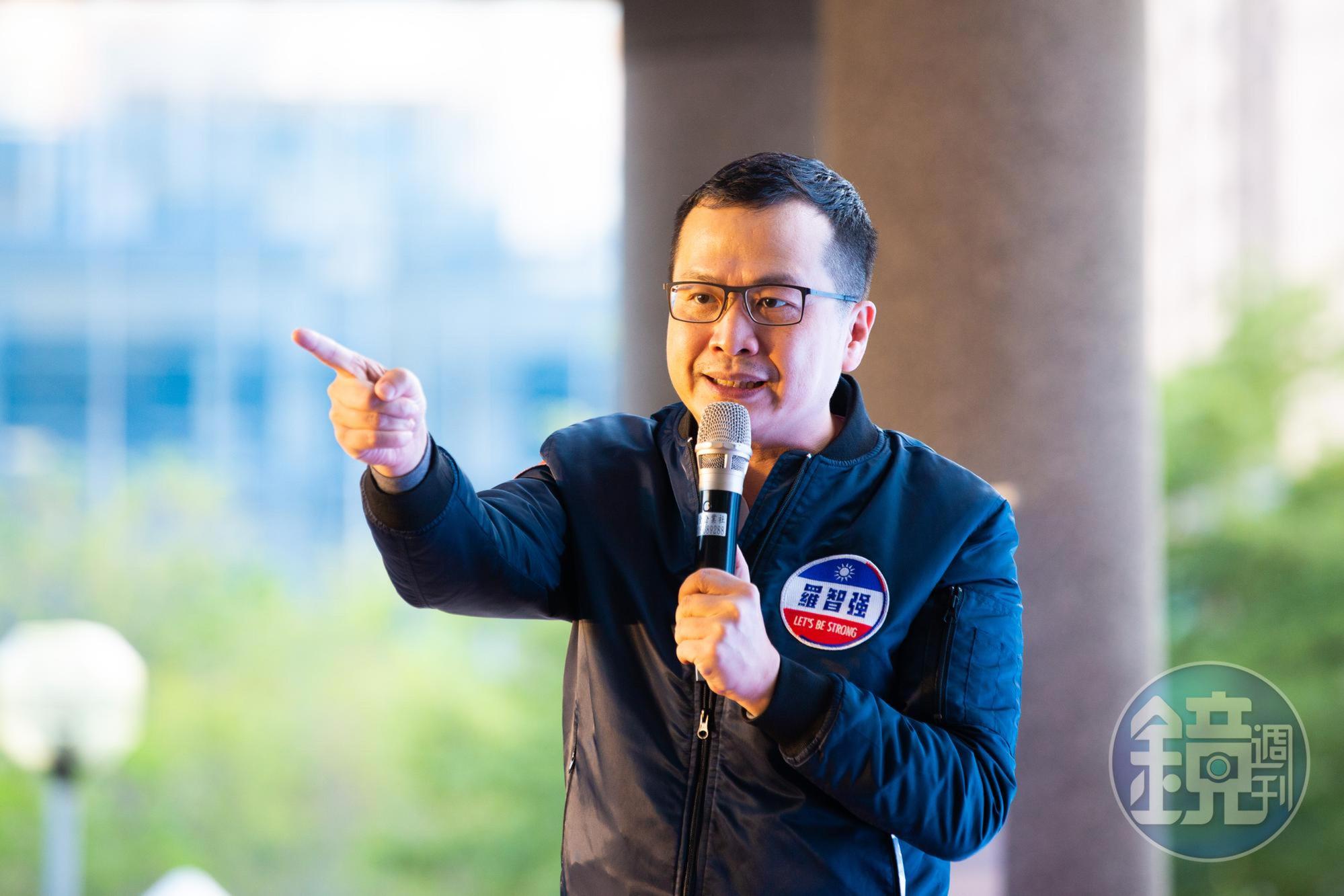羅智強今晚間表示，自己將退出桃園市長選戰。