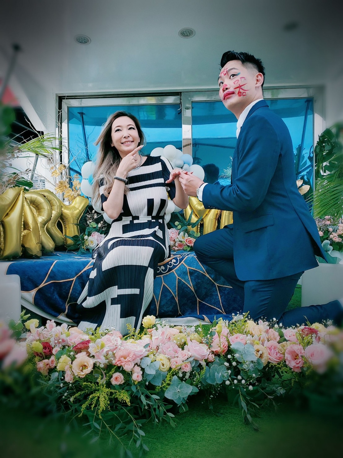 小3歲的新婚老公「小金」是醫美診所股東，大手筆包下遊艇向Makiyo求婚。（讀者提供）