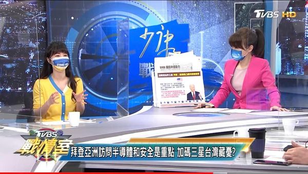 民進黨立委高嘉瑜昨快篩陽，節目主持人嚇壞。（翻攝自錢子的大白話臉書）