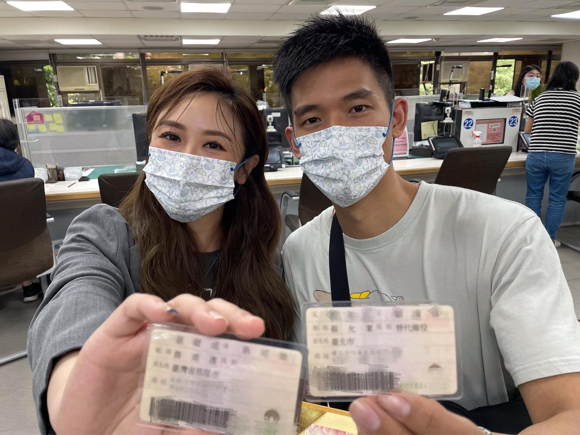 蔡允潔與男友Fraser今完成結婚登記。(紅心字會提供)