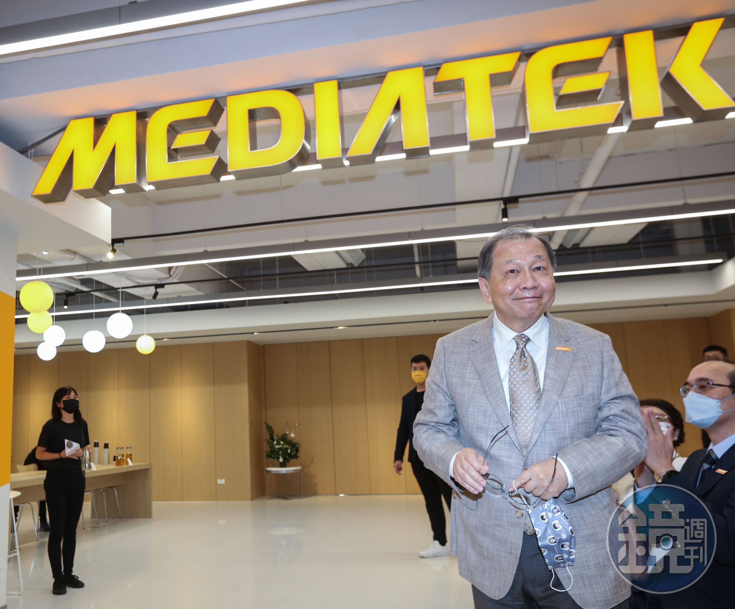 聯發科副董暨執行長蔡力行認為，公司獲利結構健康，在更多客戶採用聯發科產品的情況下，預期今年全年營收仍可以有20%的成長。