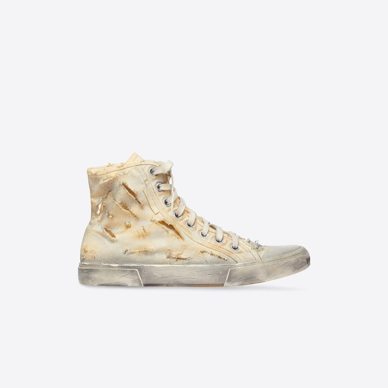 BALENCIAGA官網限定版本Paris鞋款。NT$57,800。(BALENCIAGA提供)