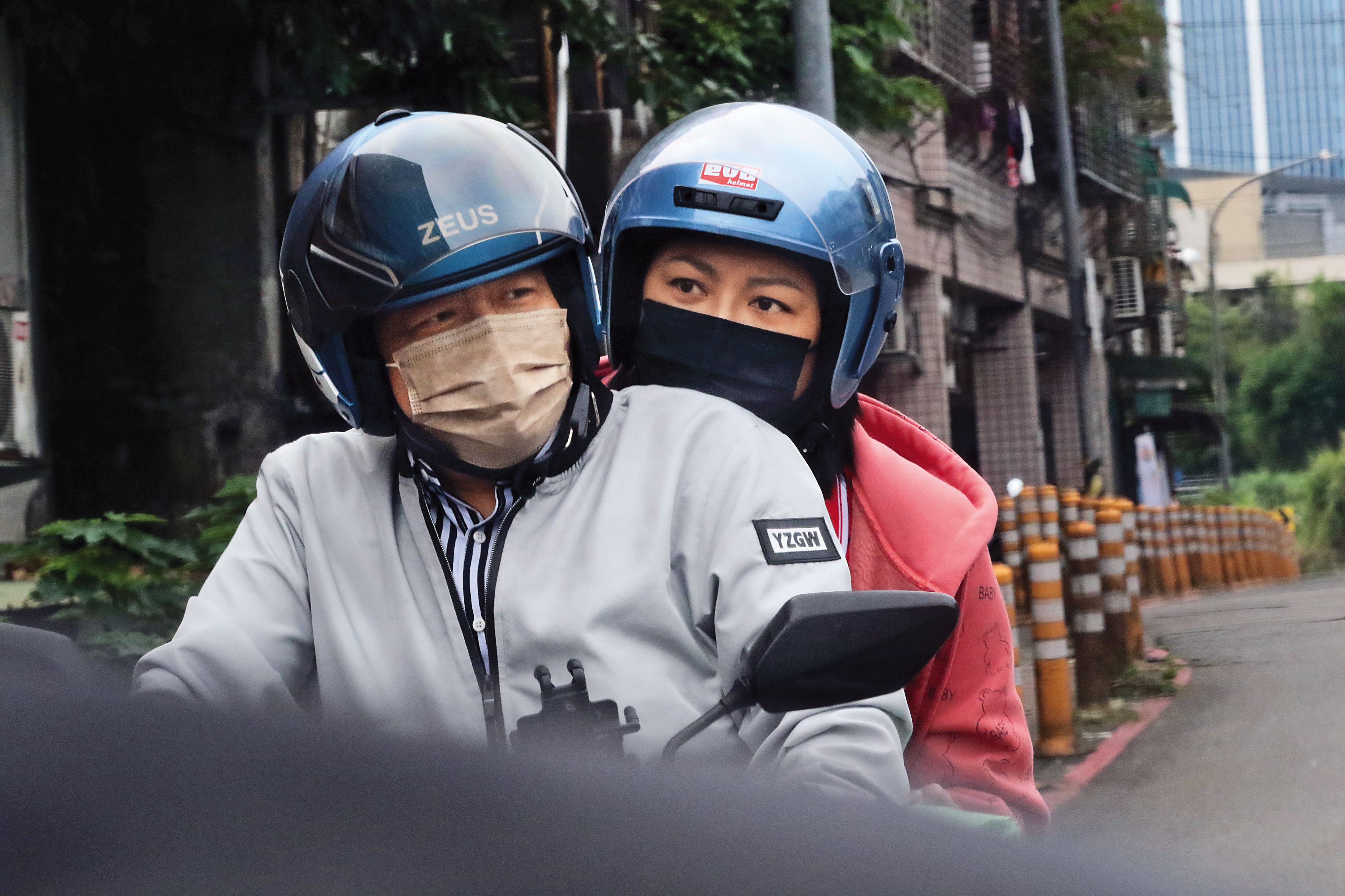 5月17日15：26，傅天穎雖然已近中年，不過許多舉動仍然擁有少女的情懷，散發出反差萌的氣場。