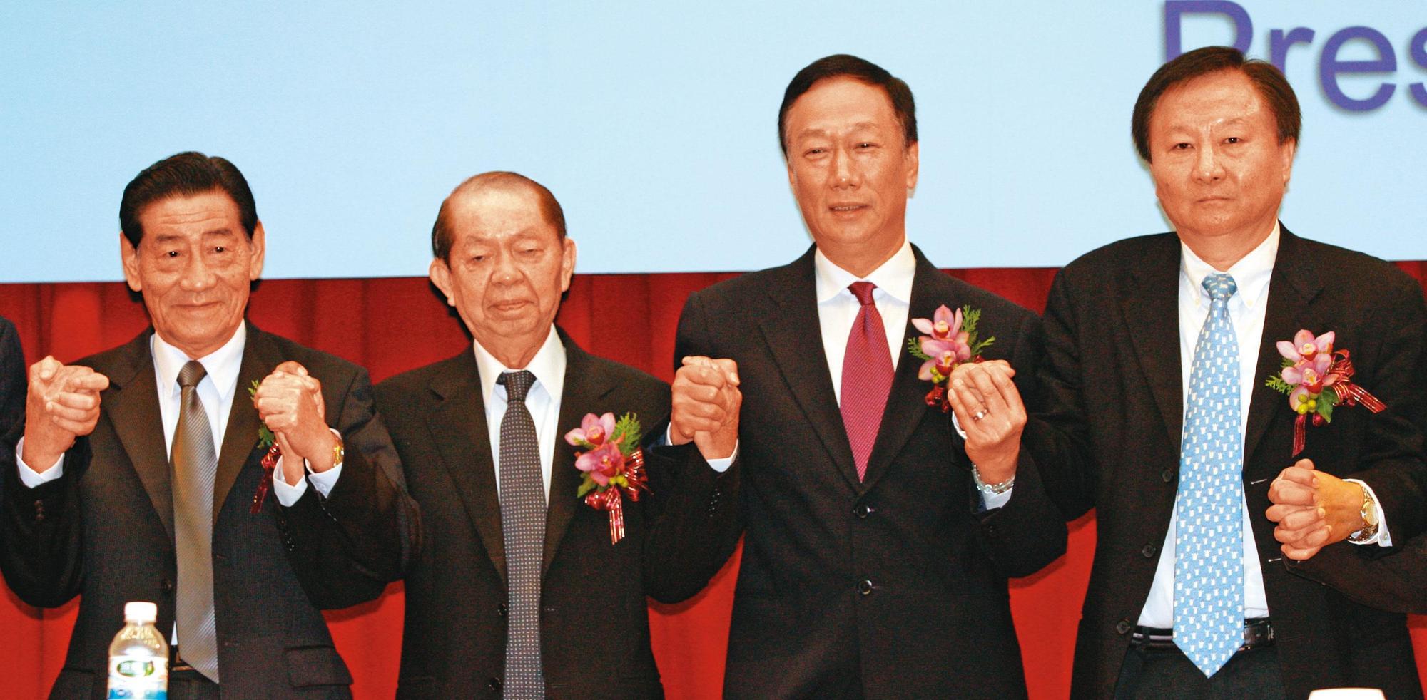 2008年,群創順利迎娶奇美電,再加上合併統寶光電,讓群創一舉超越友達,成為台灣面板一哥。(中央社)