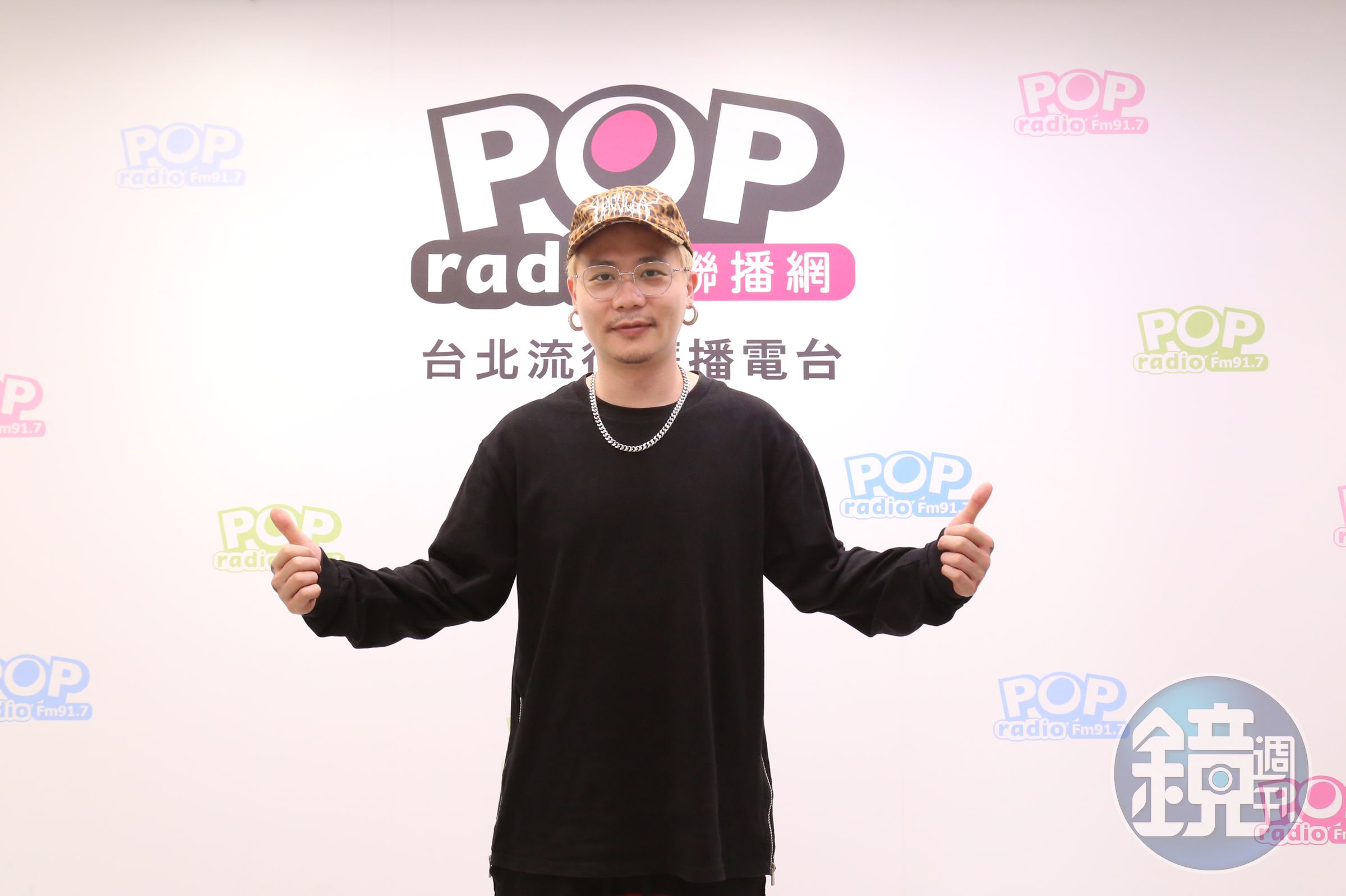 蕭秉治推出「Project X系列三部曲」的第二號作品〈狂人〉。（POP Radio提供）