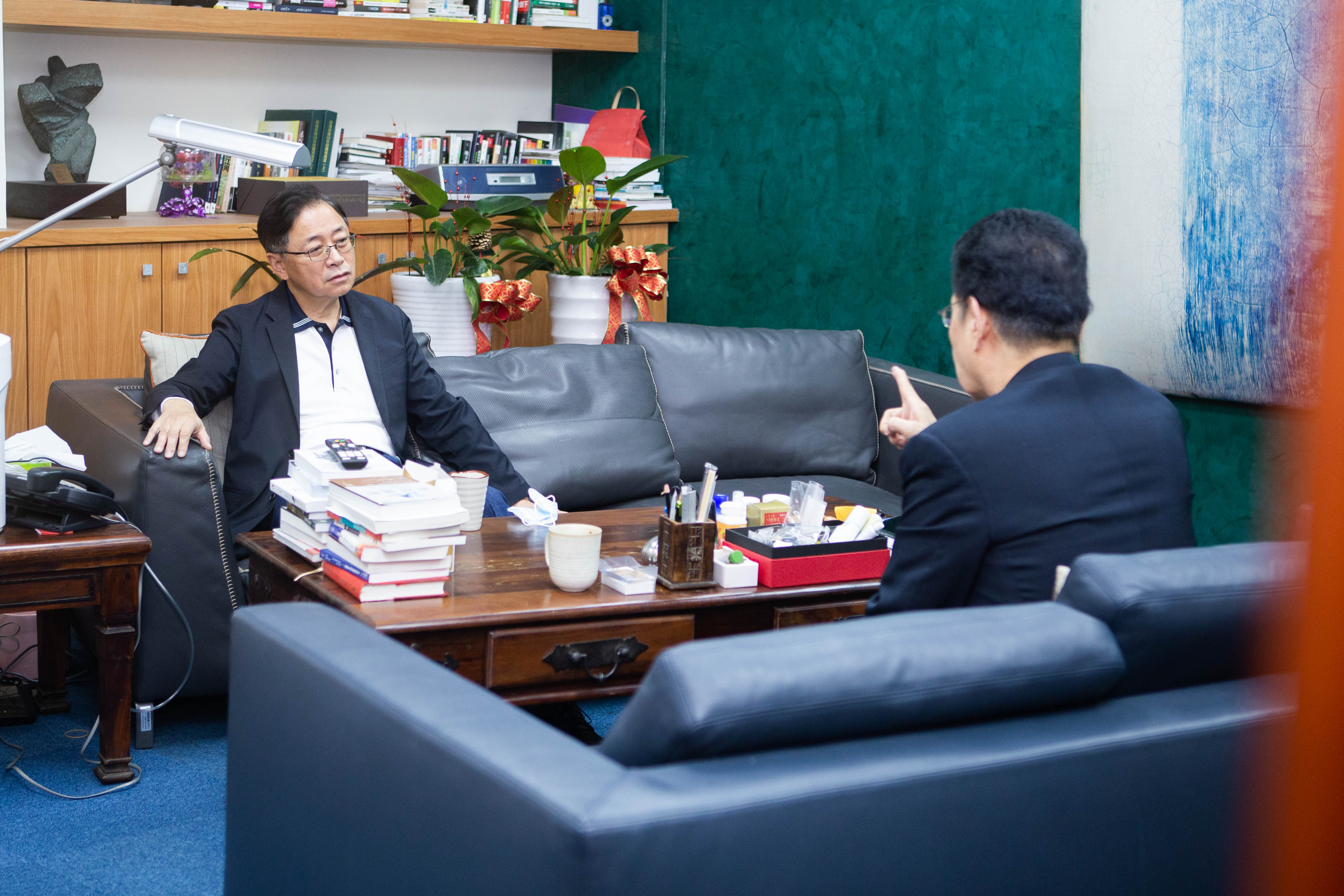 張善政說,他覺得這個禮拜過得很辛苦,不過趙少康一番話讓他完全改觀。(趙少康辦公室提供)