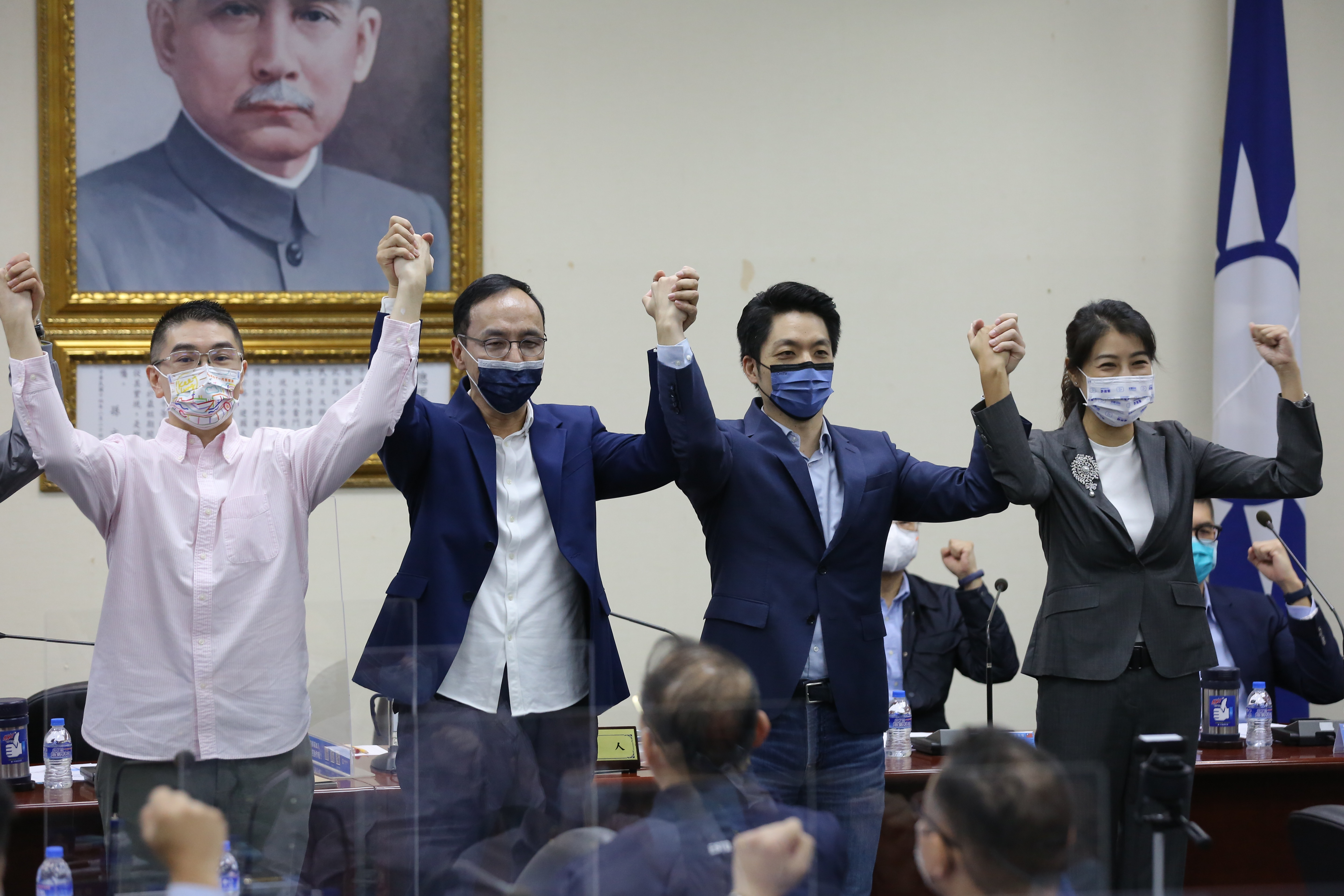國民黨中常會確定提名蔣萬安、許淑華、謝國樑參加年底縣市大選。