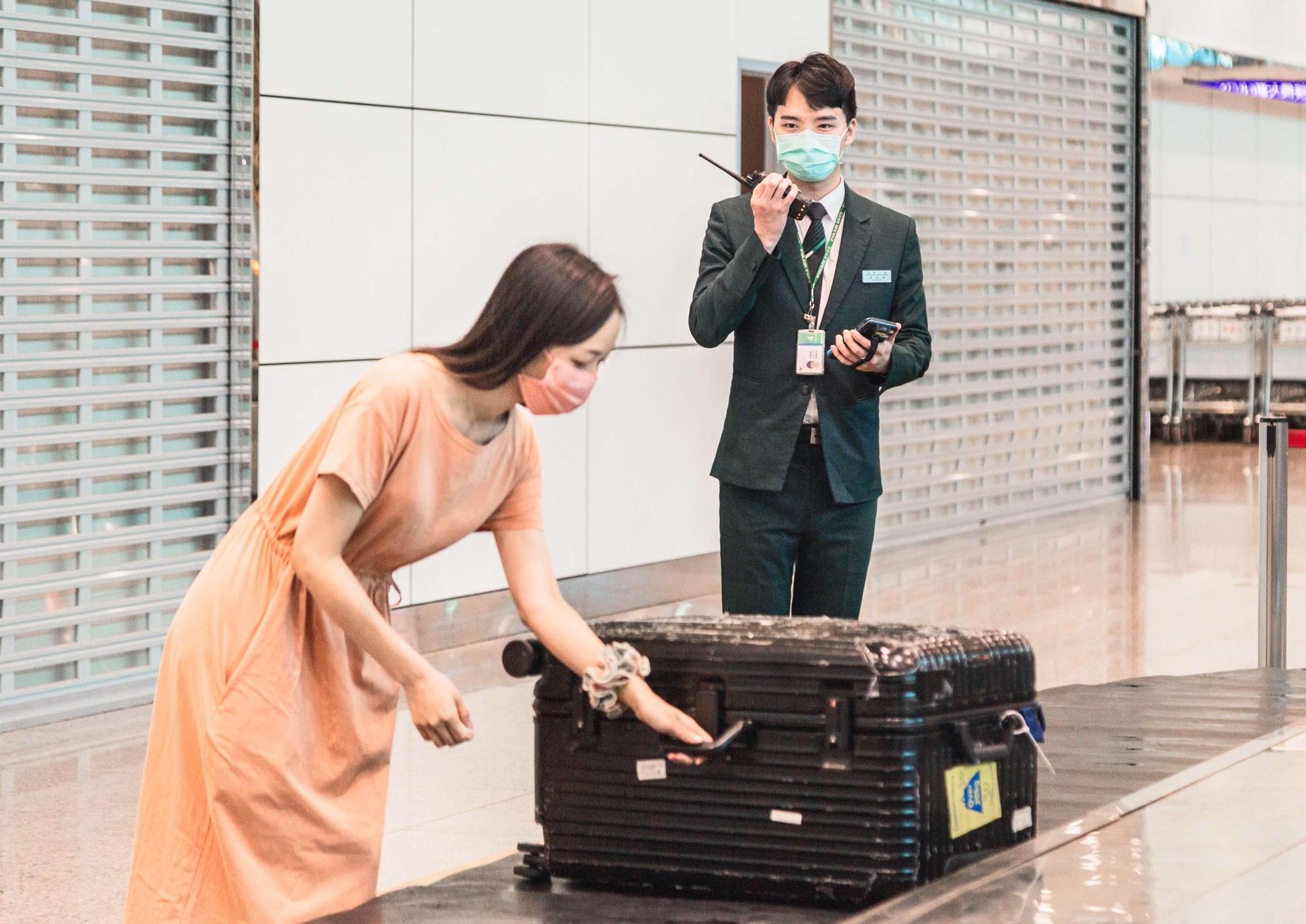 長榮航空自6月23日起,全航線行李託運調整為計件制。(長榮提供)
