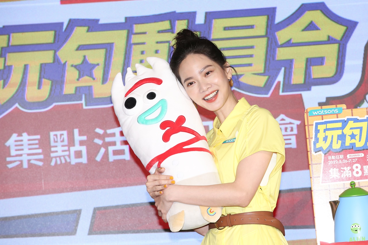 曾之喬今出席屈臣氏集點活動。