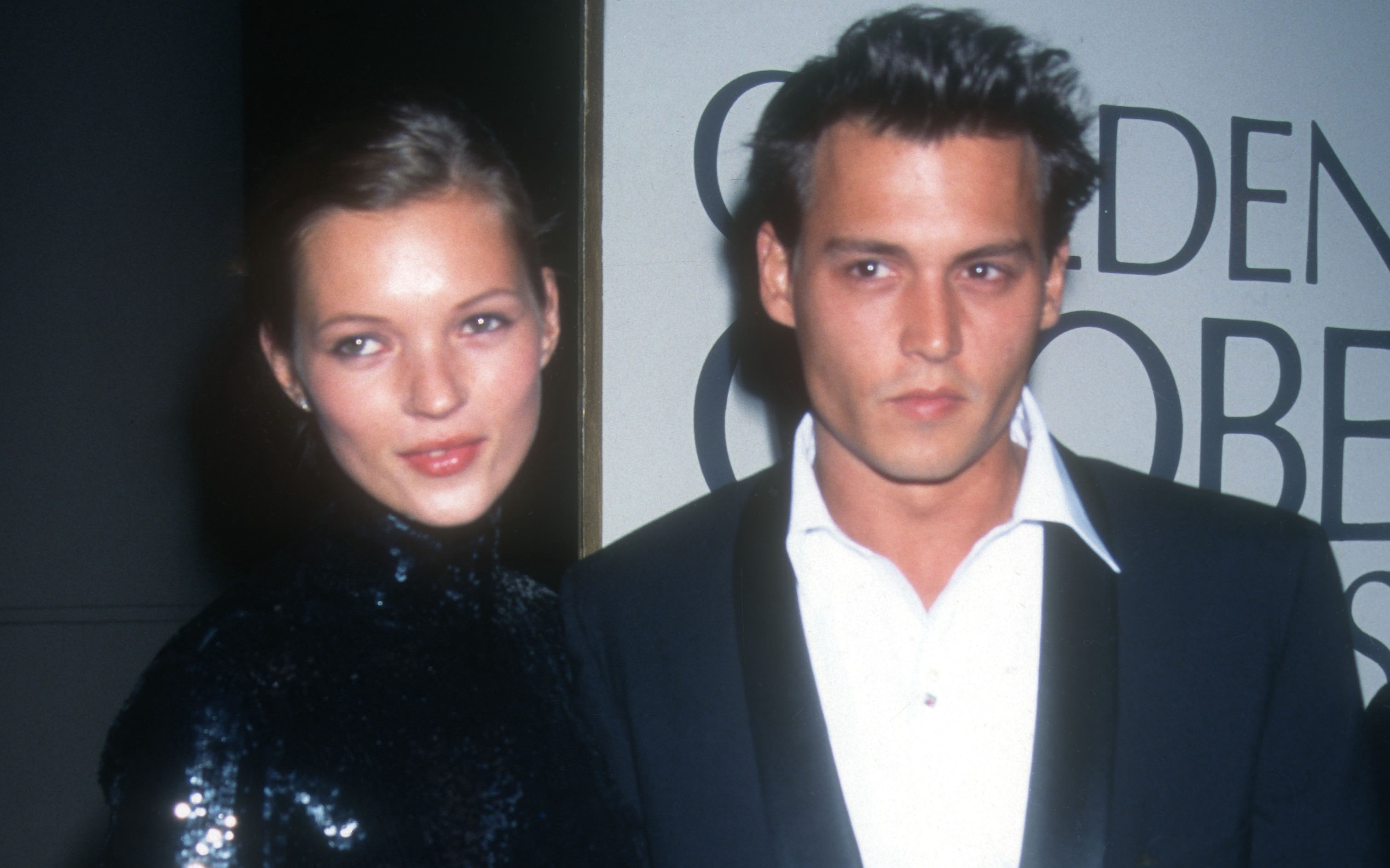 凱特摩絲（左）與強尼戴普（右）在90年代交往時，是當時金童玉女活生生的範例。（東方IC）