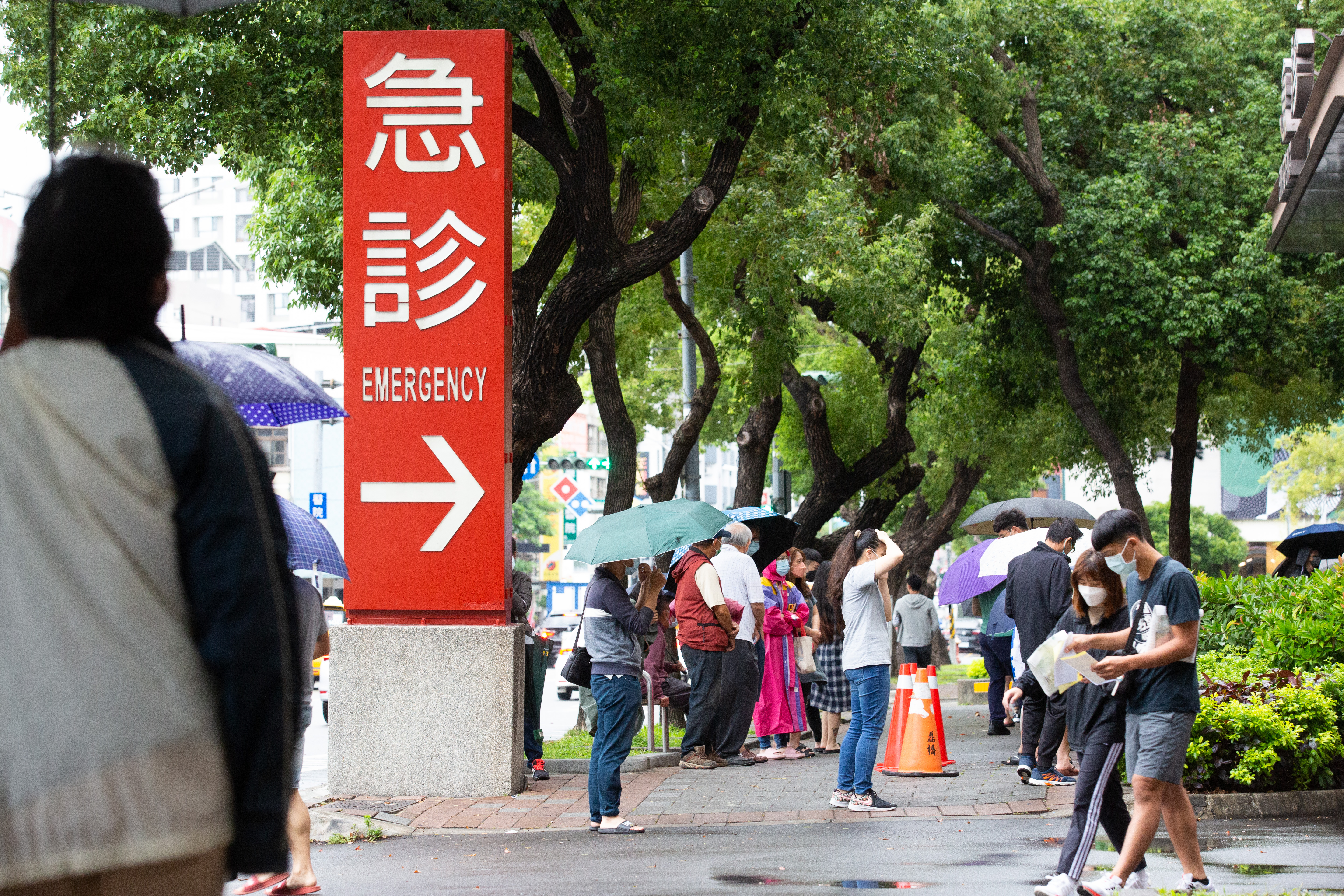 國外研究顯示，1/5的確診康復成年人，會罹患1種長新冠症狀；此外嚴重新冠症狀可能對人體的器官造成不小損害。（示意圖，本刊資料照）