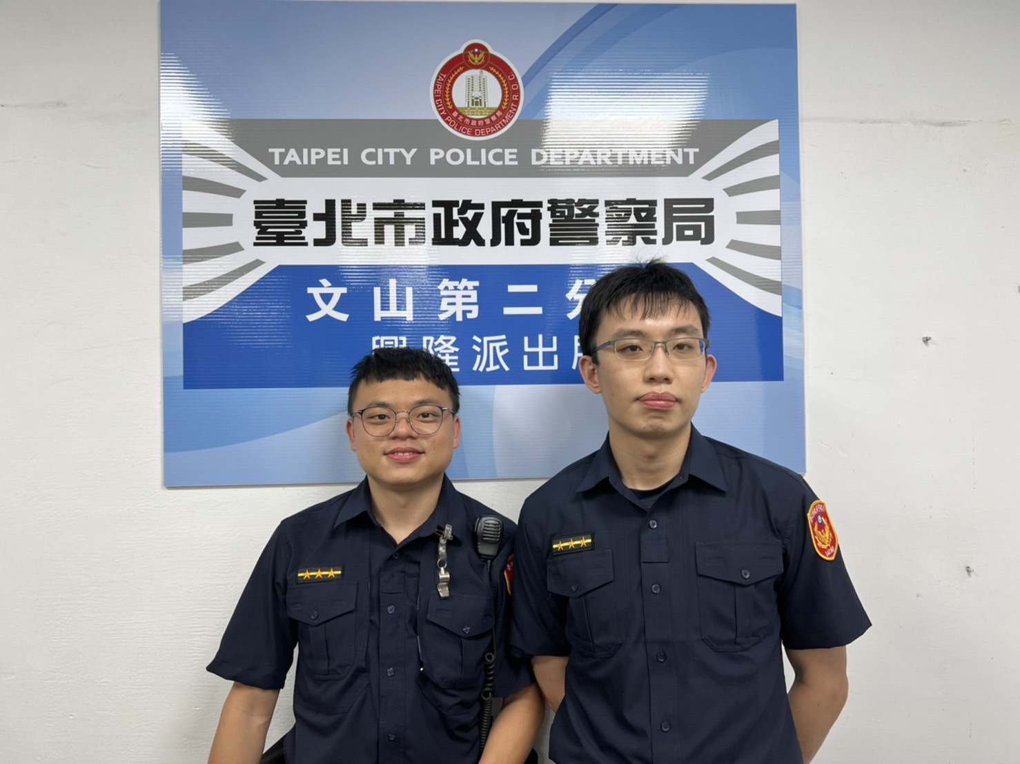 興隆派出所2警員查獲酒駕。(翻攝畫面)
