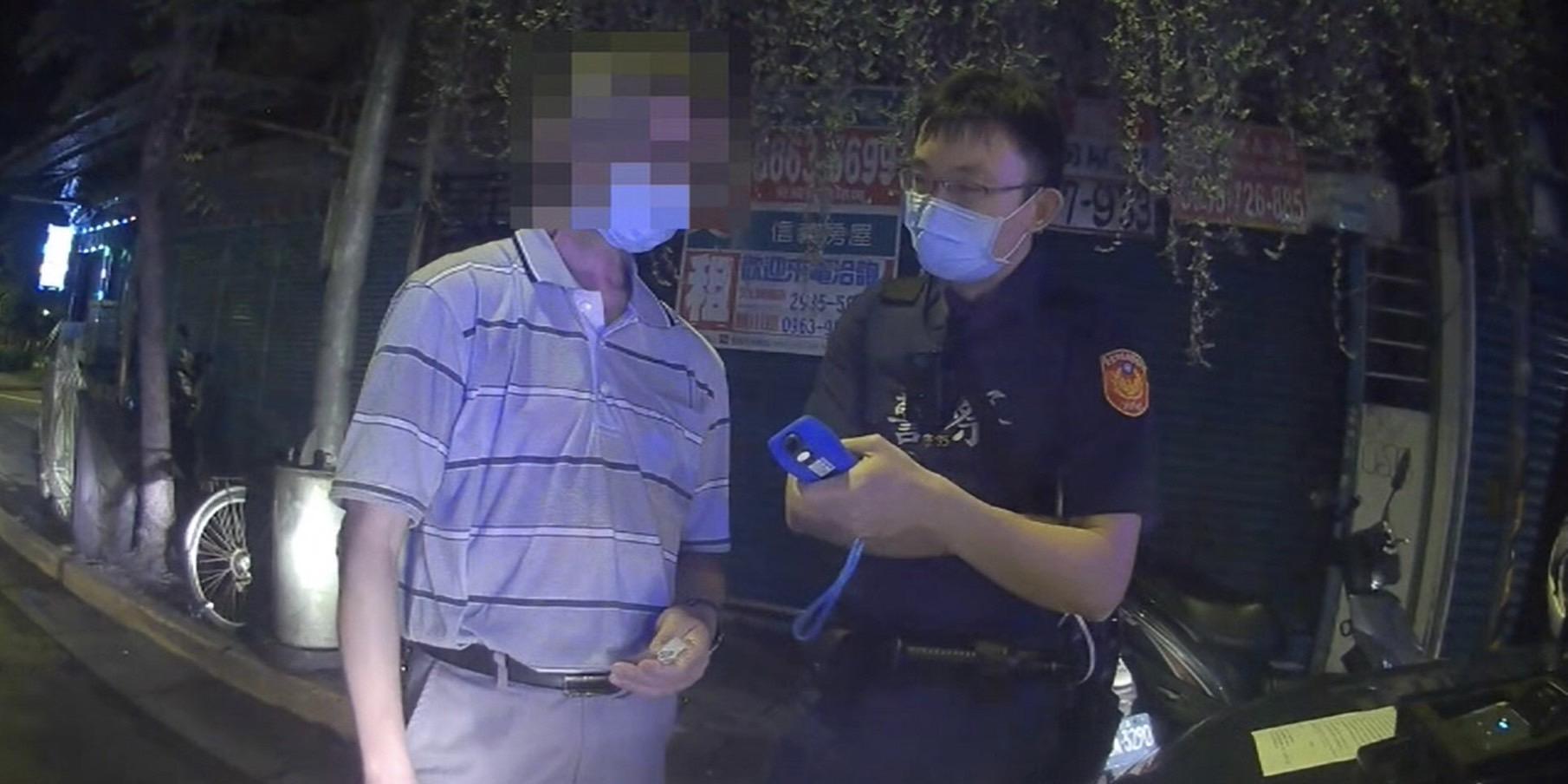 男拒酒測造重罰18萬、吊照、扣車、扣牌。（翻攝畫面）