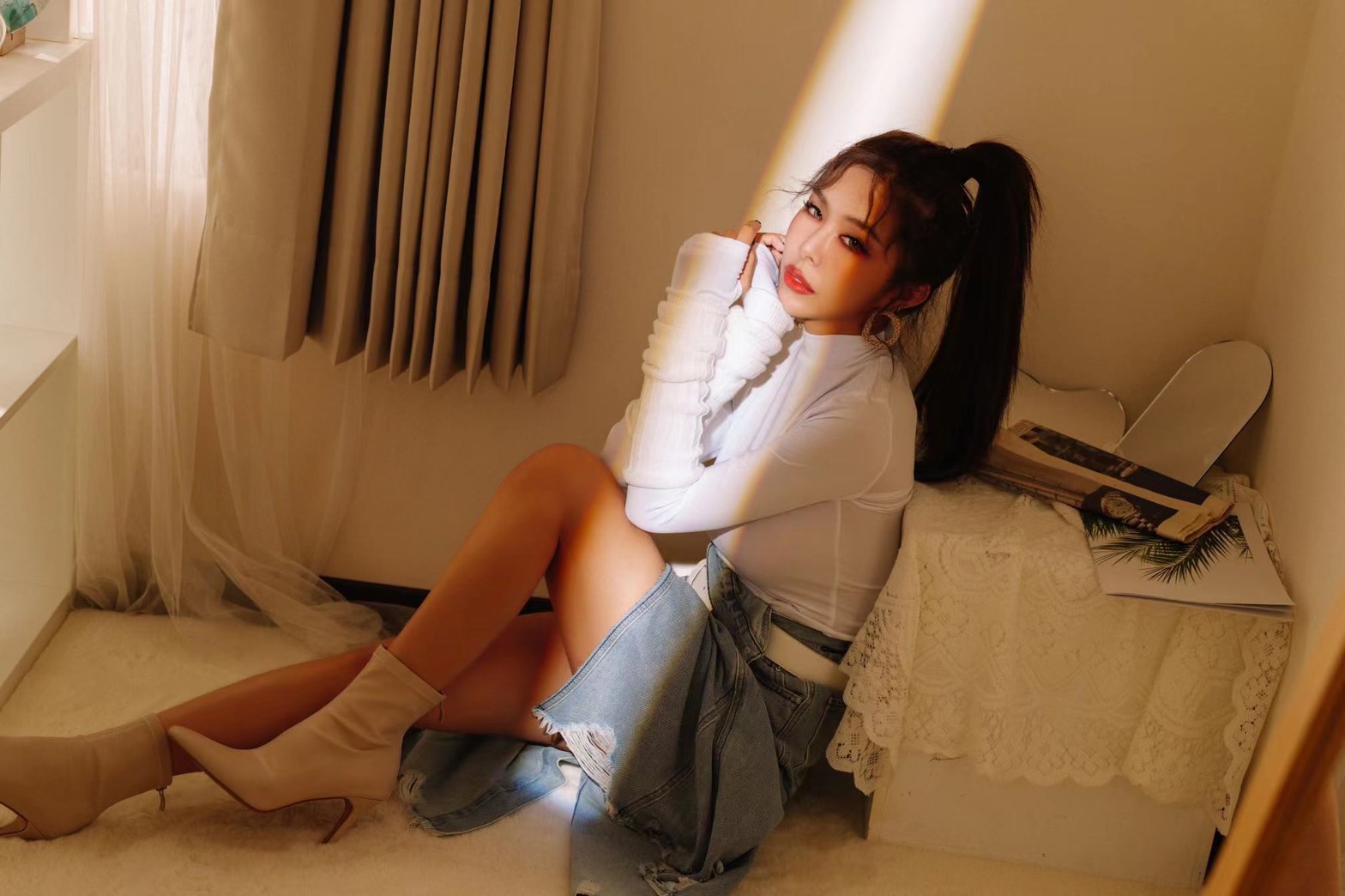 女星高萱新歌〈愛喲〉登上抖音後被推薦到「甜蜜物語」首頁，高萱自己開心。（陳孝志提供）