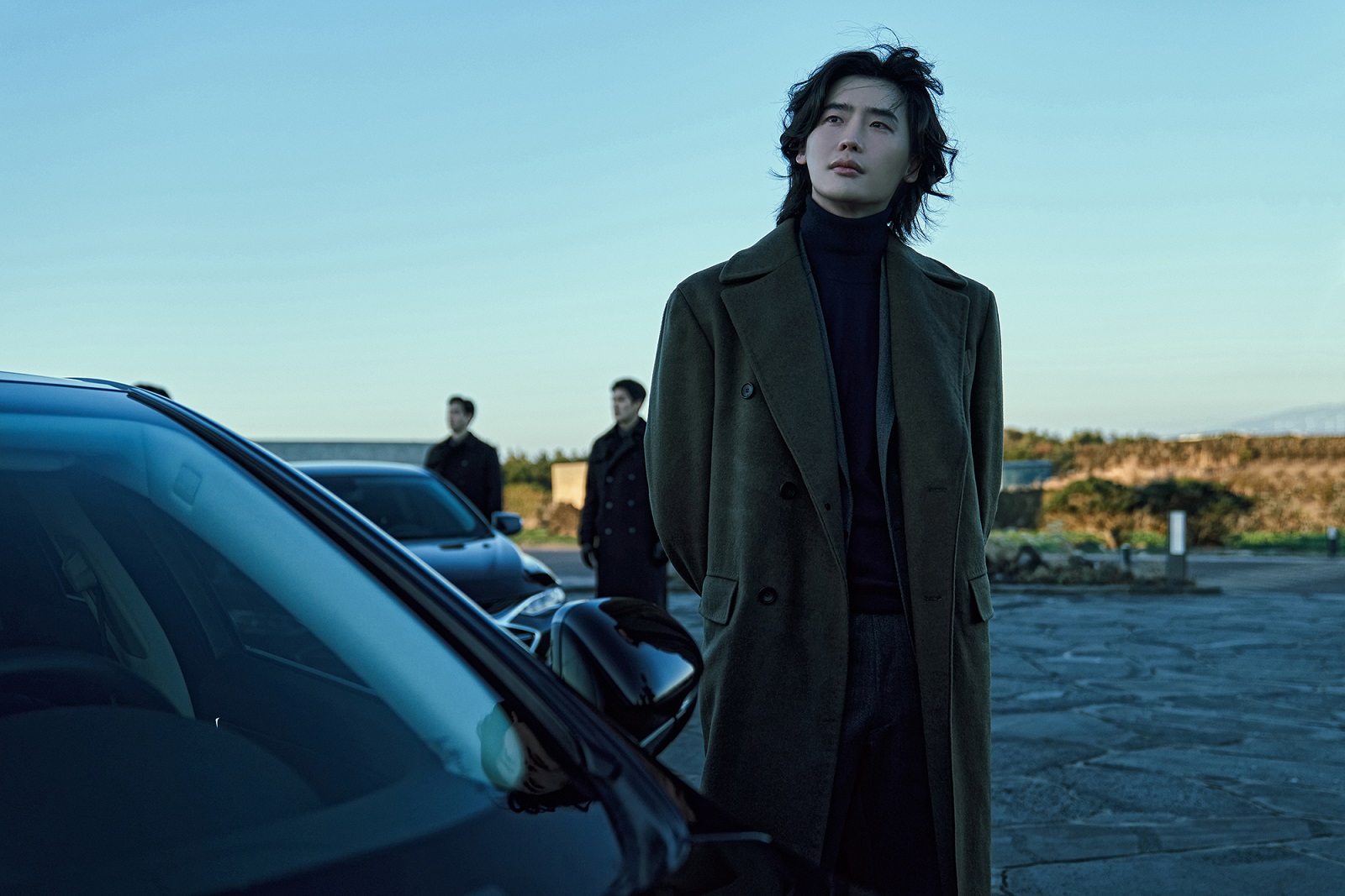 《魔女二部曲：另一個她》為李鍾碩退伍後睽違5年大銀幕作。（車庫娛樂提供）