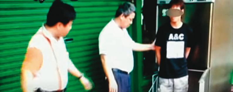 阮姓凶手(右)在死者頭七當天落網,警方調查,他出身越南特種部隊。(翻攝畫面)