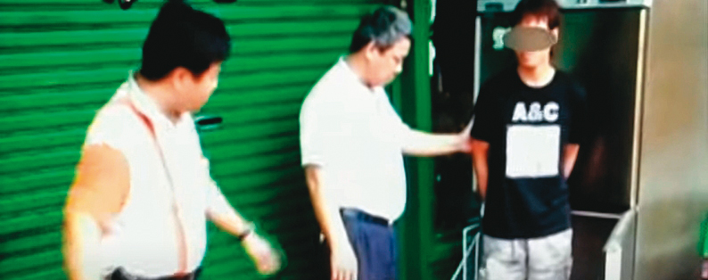 阮姓凶手（右）在死者頭七當天落網，警方調查，他出身越南特種部隊。（翻攝畫面）
