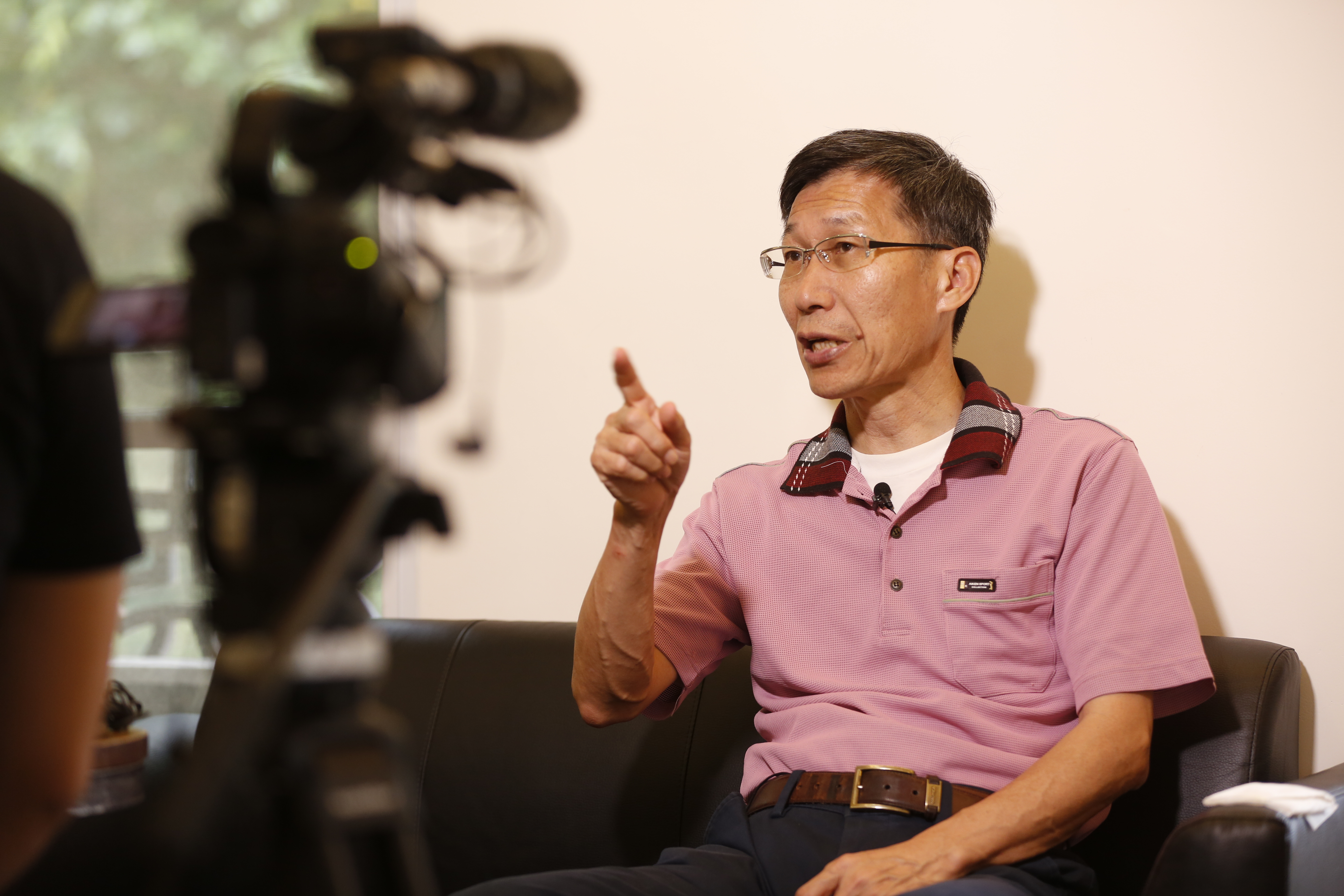 闕又上直言，台積電跌破500元猶如財神爺眷顧，值得長線買入。