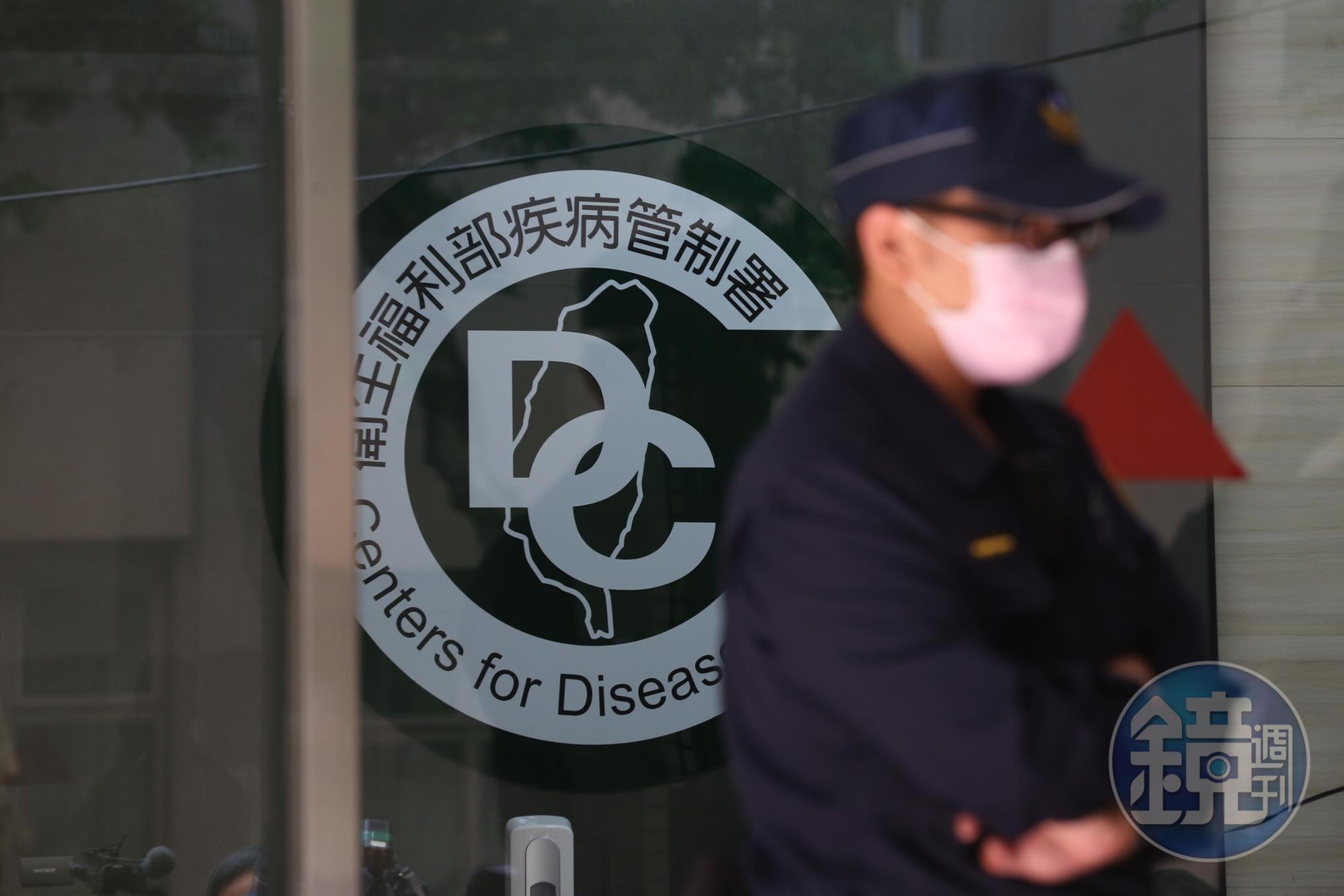 台北市一名男子確診卻自動解隔離還酒駕,被警察抓到囂張嗆「現在要用哪一條辦我?」示意圖,非當事人。(本刊資料照)