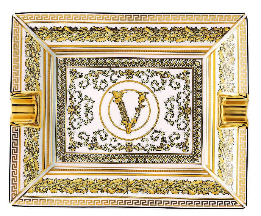 irtus Gala金色菸灰缸 價格店洽Versace。（Versace提供）