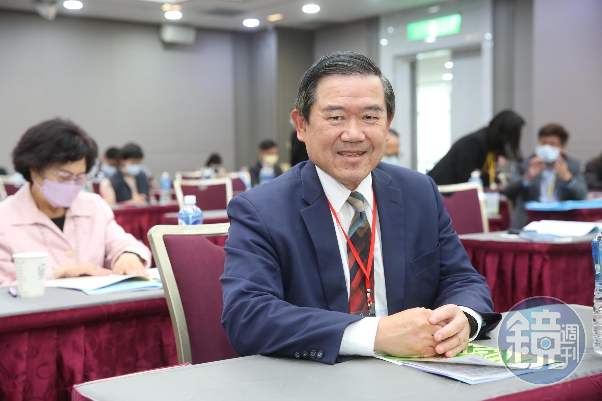 陳其宏不為面板雙虎合併發表意見，只盼友達、群創營運更強且握有定價權。