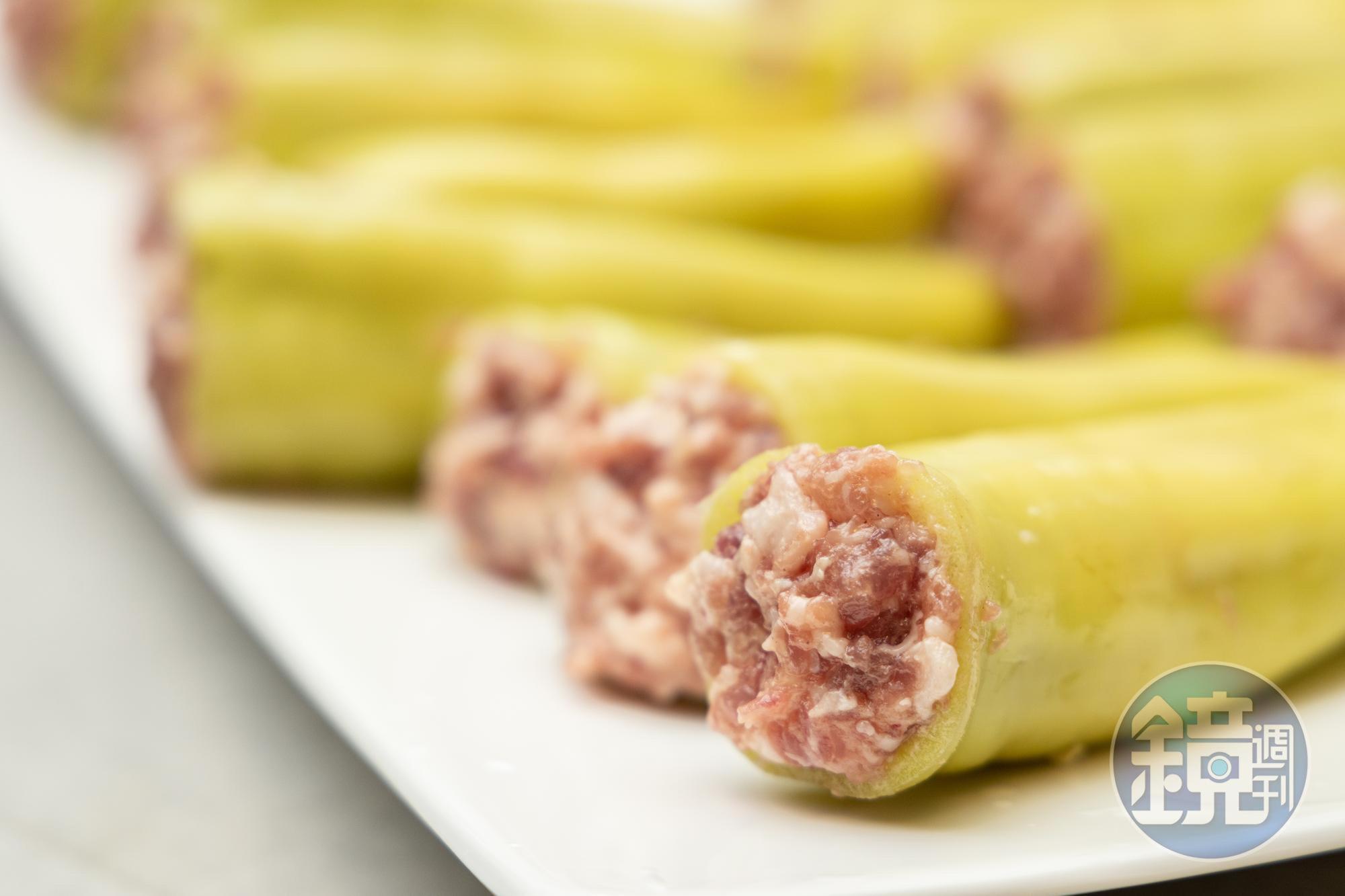 鑲好肉的翡翠椒。