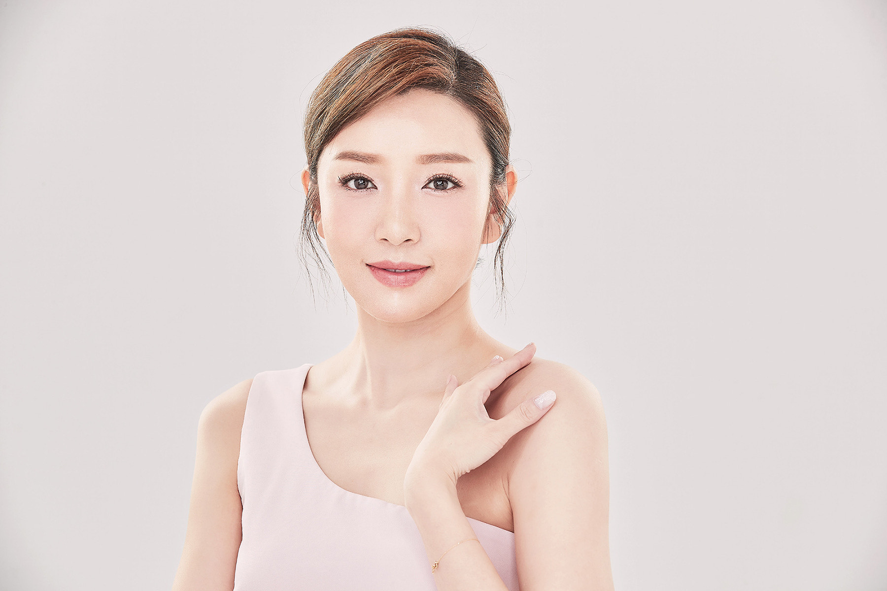 林可唯在八點檔演出備受全台矚目，連帶她斜槓的高階保養品品牌「JUICY MOLLY」也被關注。（JUICY MOLLY提供）