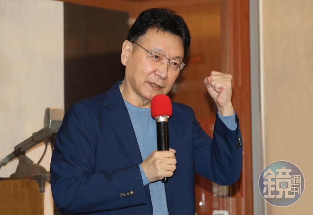 全球疫情趨緩,近期各國陸續放寬邊境政策,中廣董事長趙少康則喊話「立刻取消禁令,開放組團出國」。(資料照)