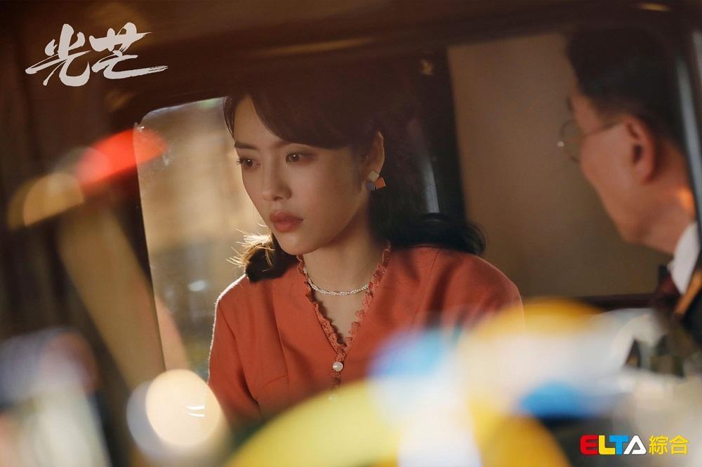 蔡文靜飾演的「吳麗姿」兼具英、法語能力,讓她背台詞超有壓力。(愛爾達電視提供)