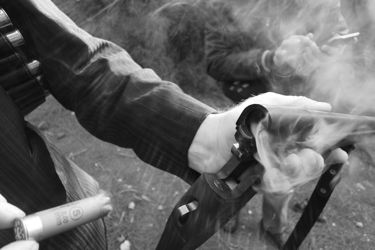 美國近期槍擊案頻傳，阿拉巴馬州一間醫院今爆發槍擊案，至少釀3人喪生，槍手也身亡。（Pexels，示意圖）