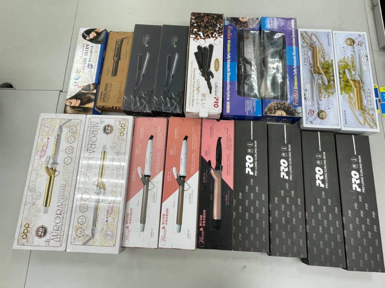 美髮業務員放在車上價值約10萬元的工具遭竊，所幸全數找回。（翻攝畫面）
