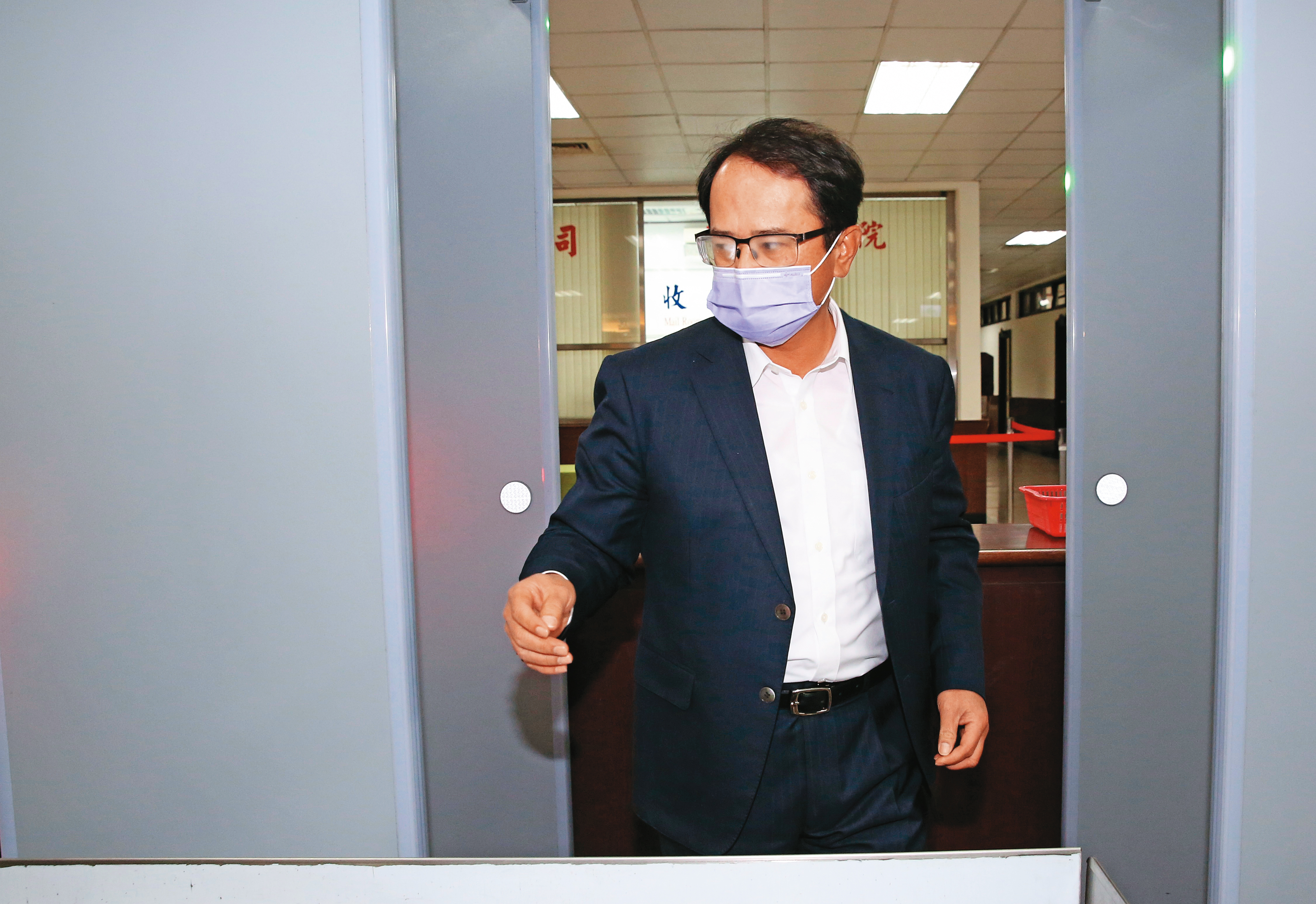 林德訓在擔任前總統陳水扁幕僚時，經手國務機要費核銷，未貪任何一毛錢，卻也因此案跑法院十多年。