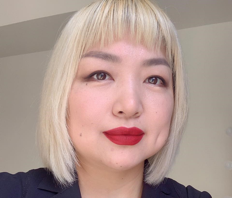 知名噴槍彩妝師李念慈執業多年，遭爆不當體罰學生。（讀者提供）