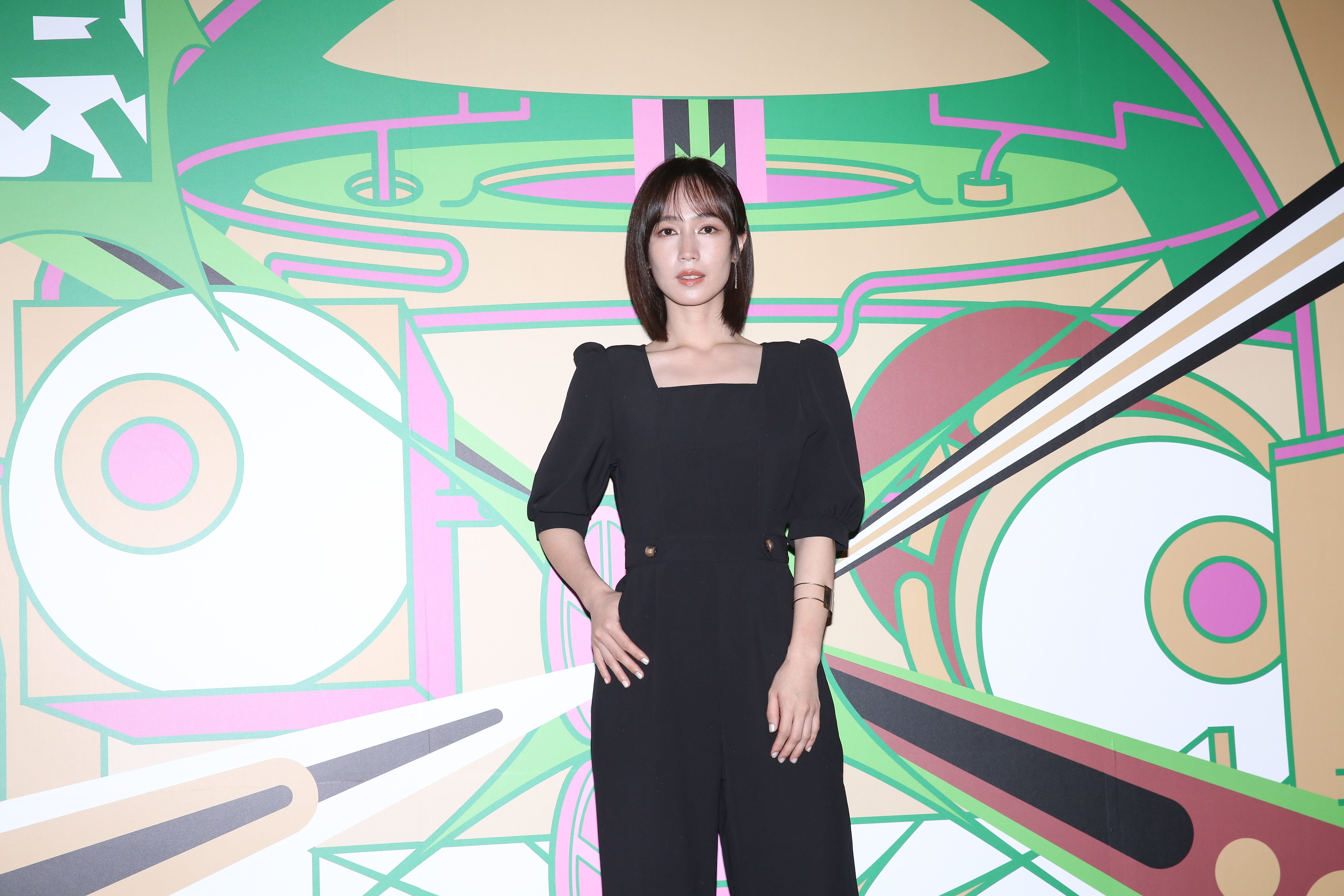 小薰下半年將有4部作品先後堆出，去年得到金鐘獎後確實為她帶來不少片約。