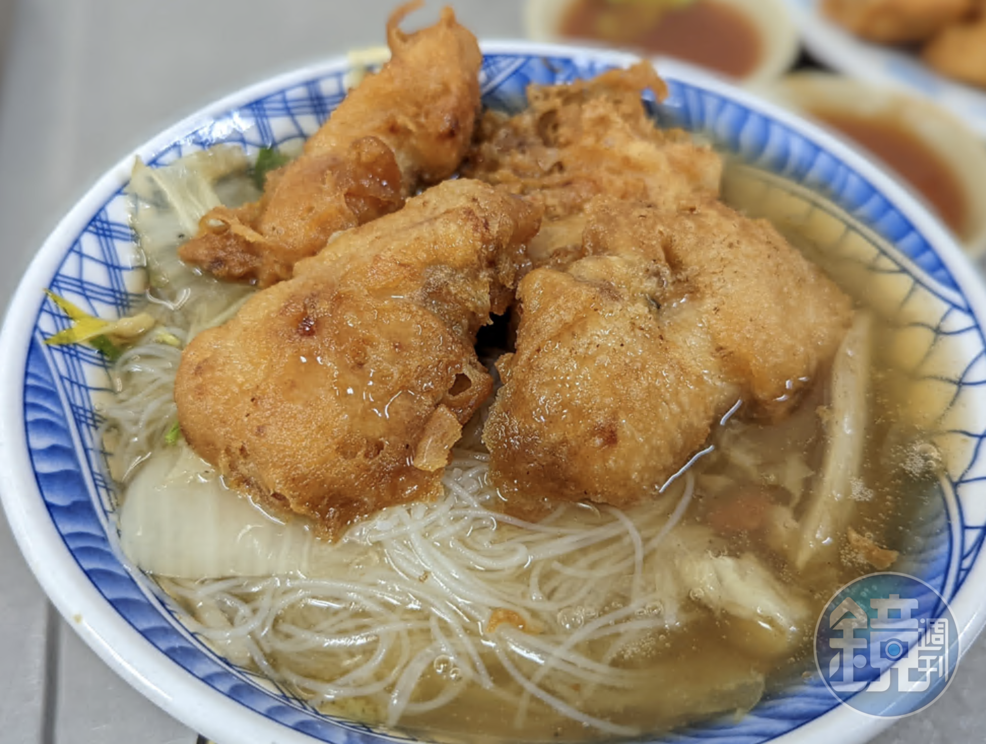 紅燒土魠魚羹米粉。（85元／碗）
