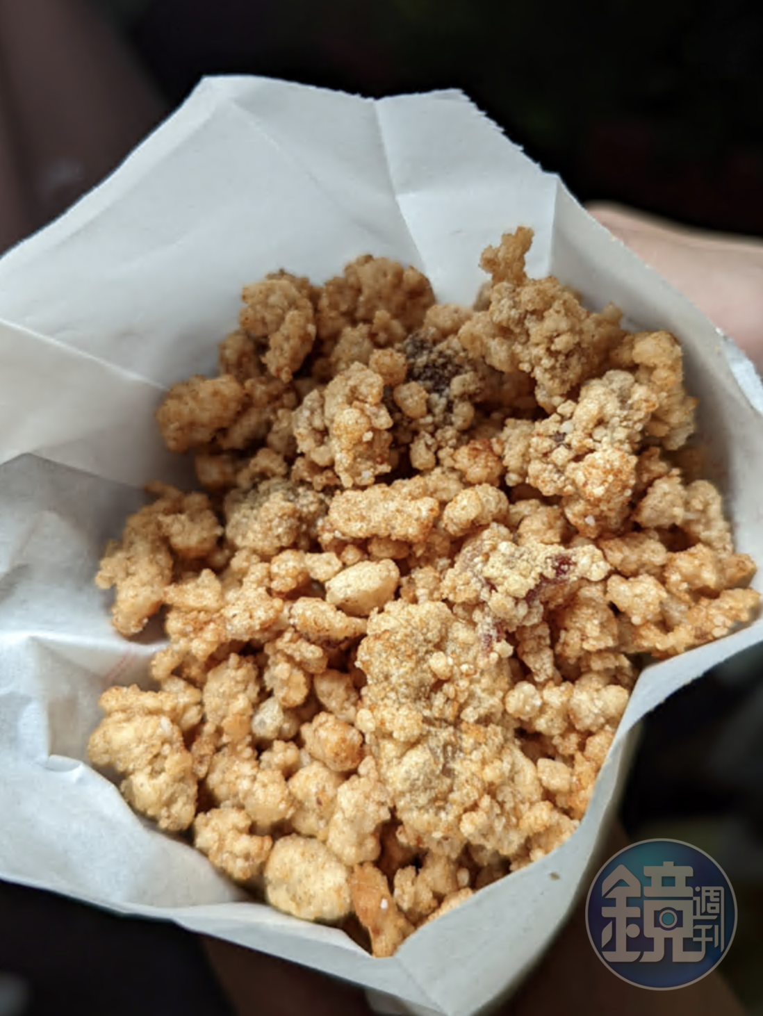「隱藏版吃法」記得索取酥香肉末，口感像是香脆的餅乾，讓人一口接一口。
