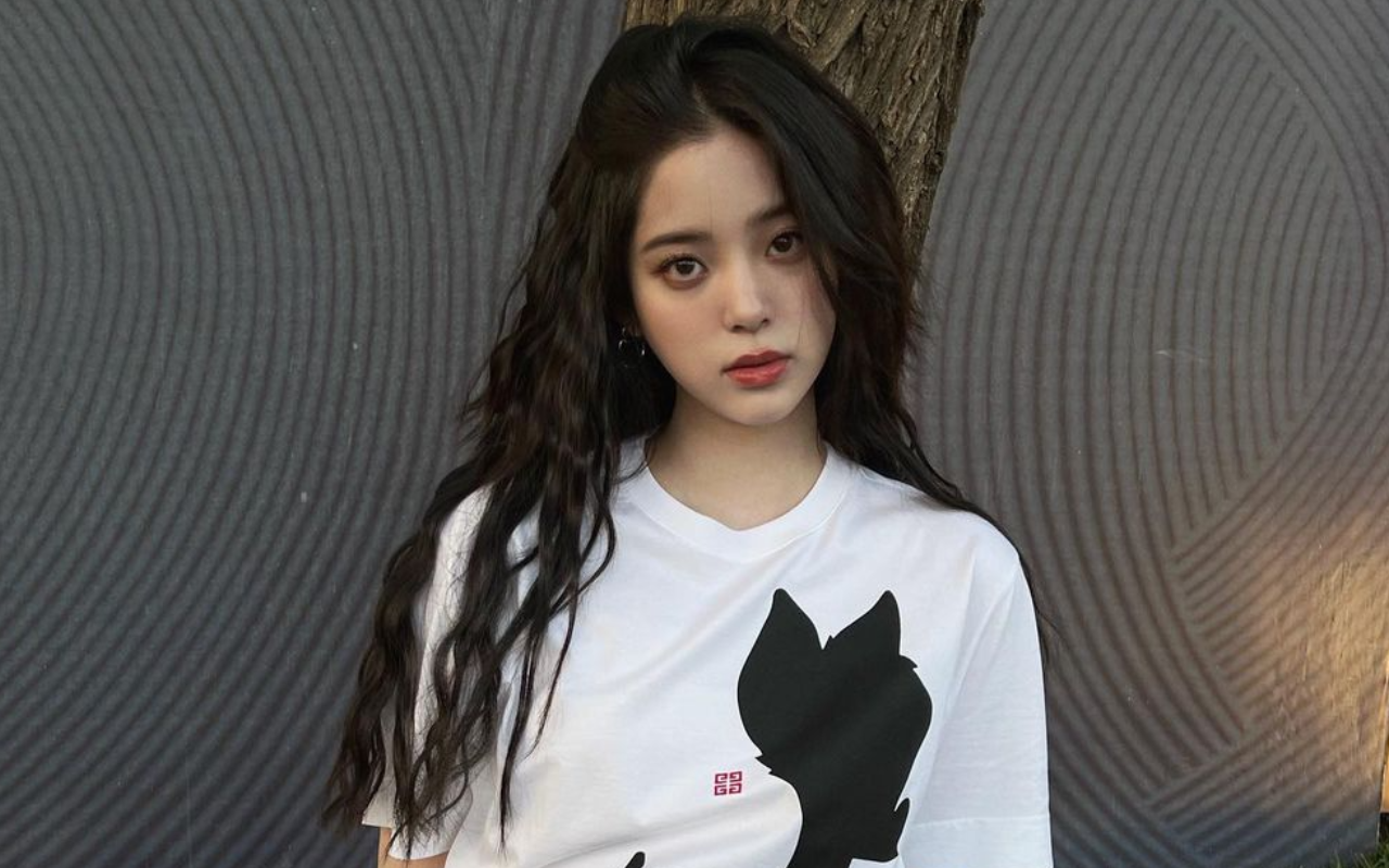 22歲的歐陽娜娜已出道8年，早已遠離最早的清純少女人設。（翻攝自歐陽娜娜IG）