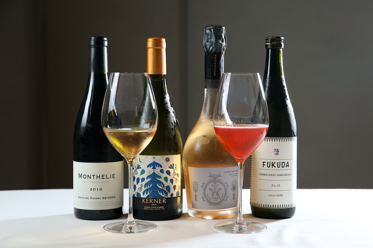 餐酒以葡萄酒、清酒交錯登場，組合活潑；無酒精調飲以蔬果及茶調配，風味明確細緻。