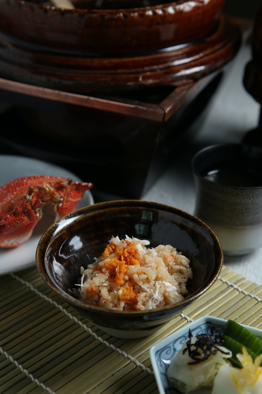 「旭蟹御飯」umami破表，像海潮拍打舌蕾。（Ukai Kaiseki懷石，4,800元套餐菜色）