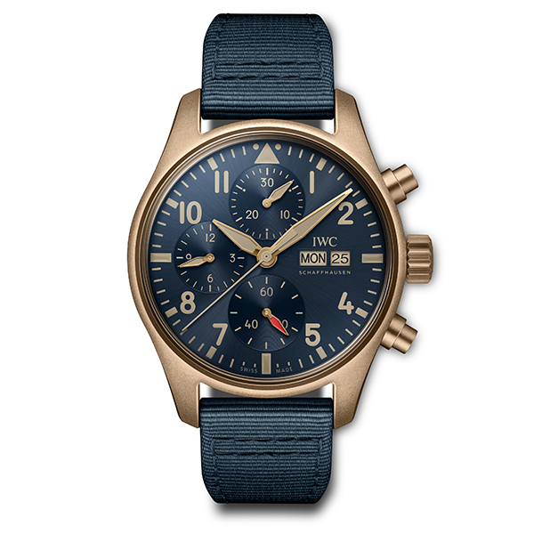 Pilot Chronograph 41｜型號：IW388109／青銅錶殼／錶徑41mm／時、分、小秒、日期、星期指示、計時碼錶功能／69385自動上鍊機芯／動力儲存約46小時／防水約100米／參考售價NT$ 234,000
