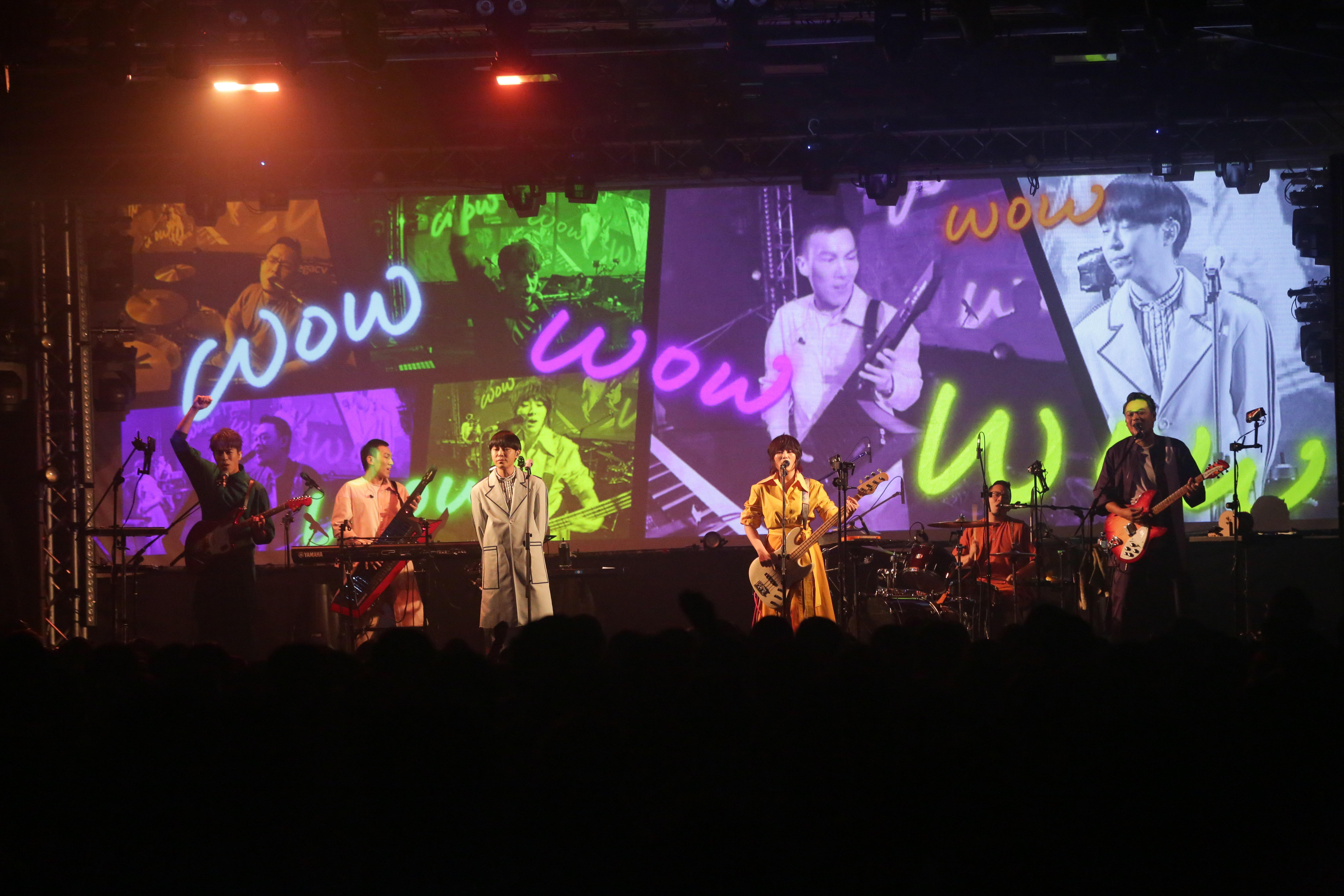 樂團蘇打綠因商標問題和前經紀人對簿公堂，期間甚至只能改名為「魚丁糸」進行演出。