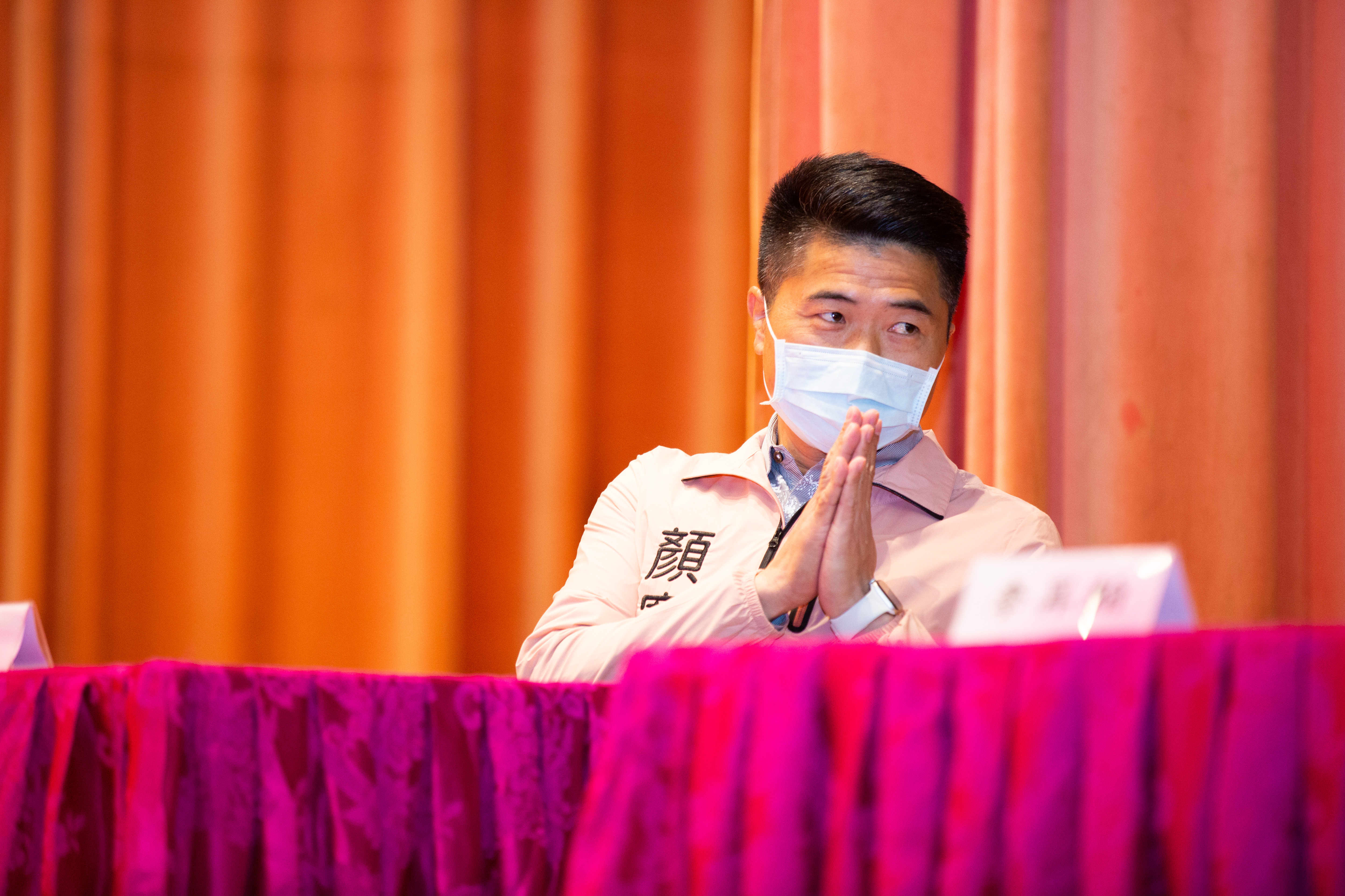 顏寬恒昨發文控訴醫護環境惡劣，批蘇貞昌、陳時中、蔡其昌的視察只是走馬看花，看不見醫護的血淚。（本刊資料照）