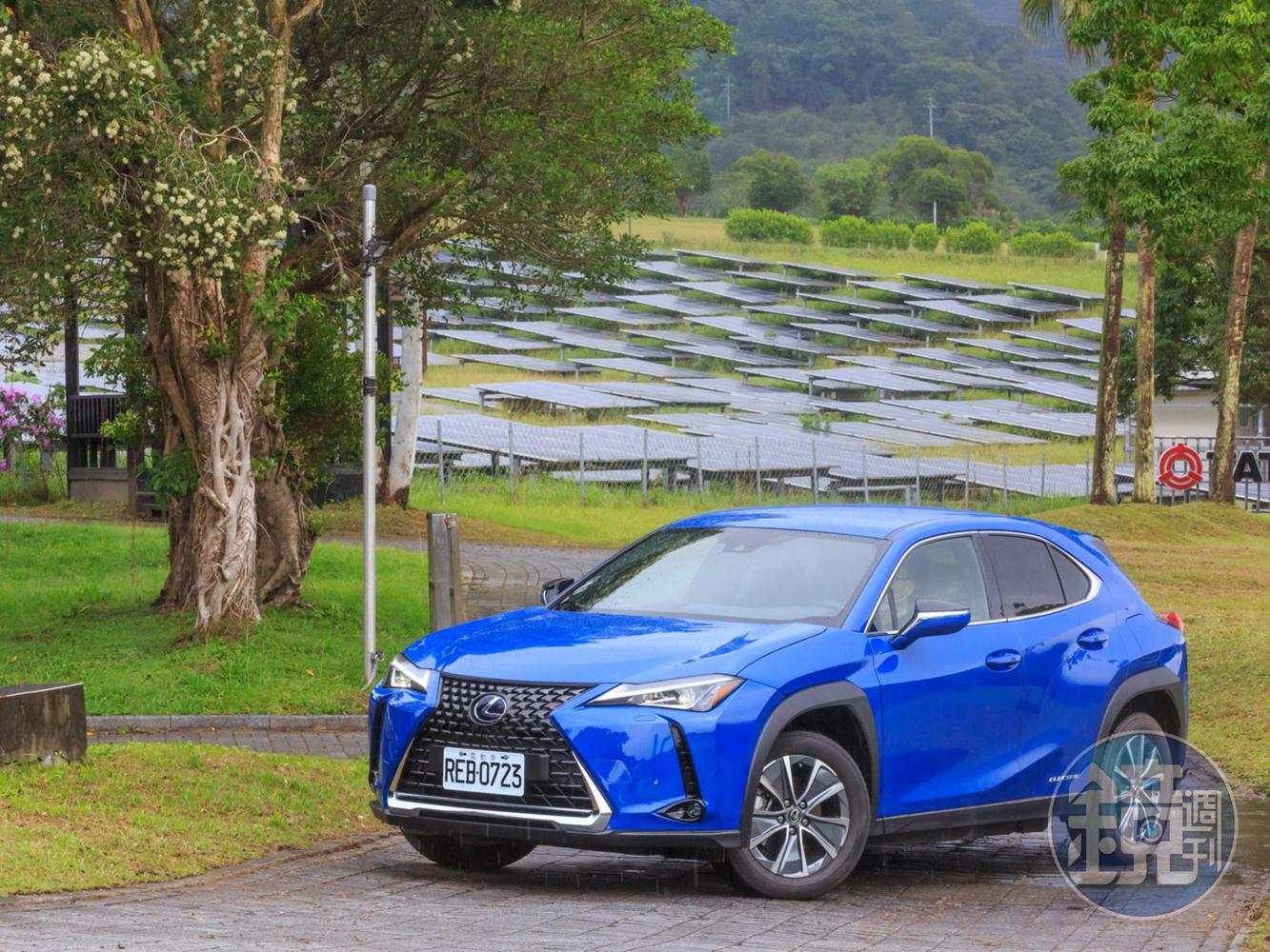 LEXUS UX 300e