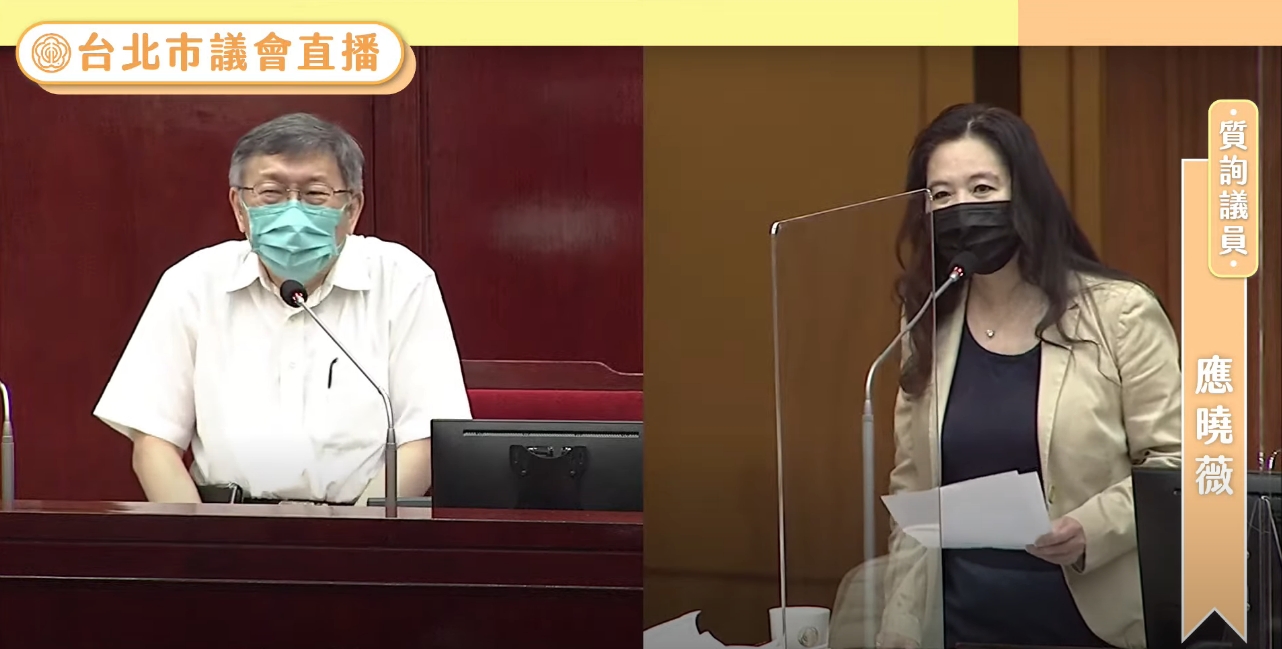 柯文哲(左)被應曉薇(右)提問,對於羅智強不選桃園市長的看法,柯坦言與羅的交情不錯,「我再找機會跟他談談看吧」。(翻攝自柯文哲YouTube頻道)