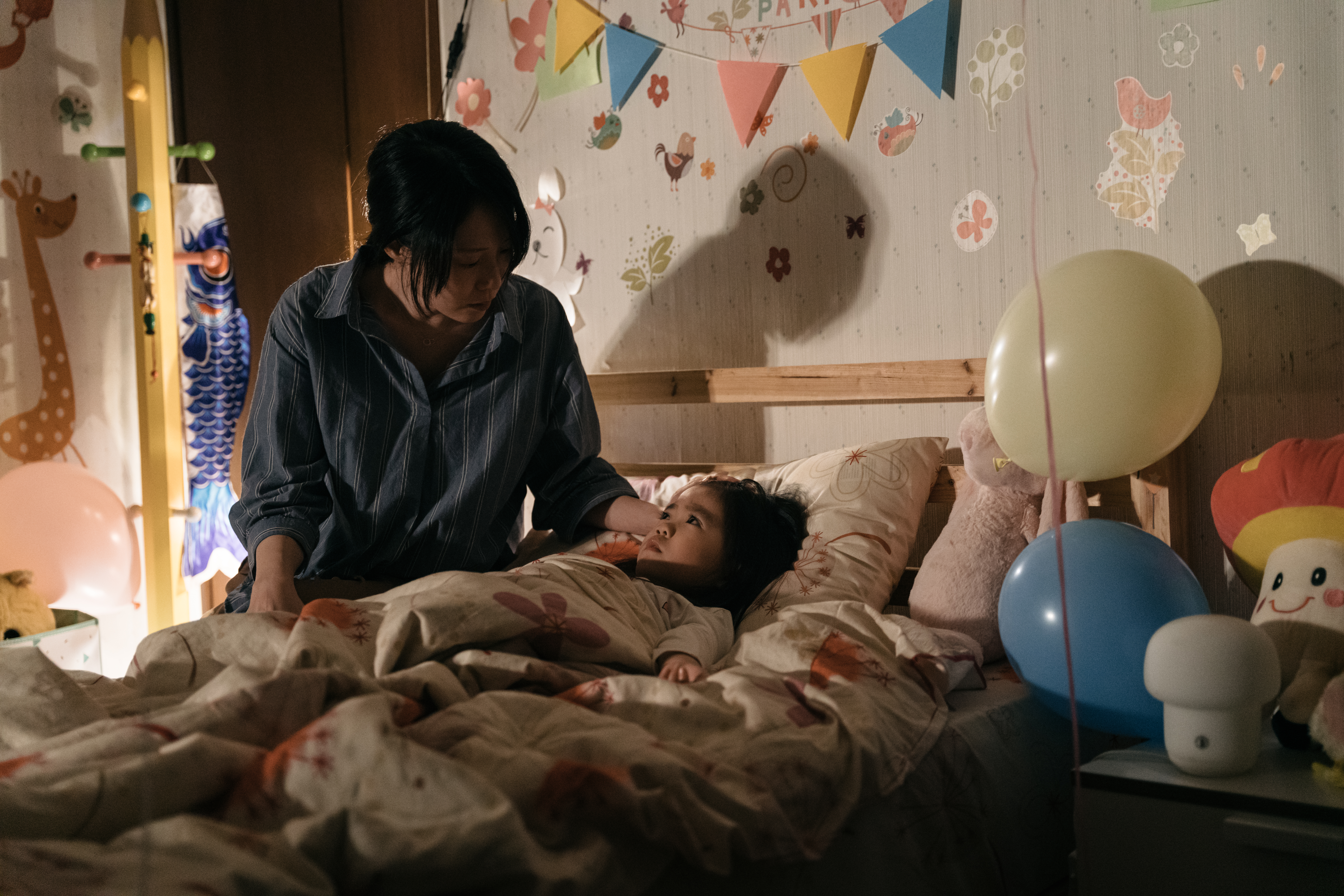 導演柯孟融確定將會開拍《咒2》，更以第一集表現亮眼的「朵朵」為主角，延續第一集的世界觀。（Netflix提供）