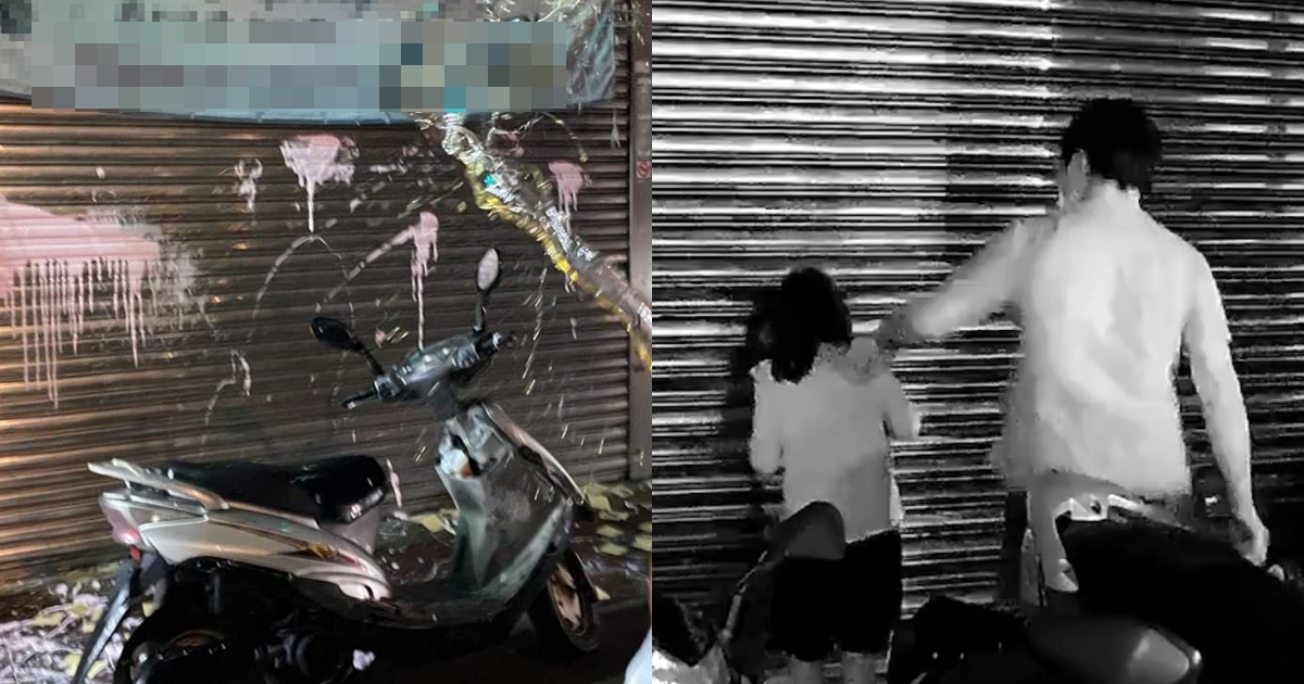 桃園一家機車行老闆打8歲繼女的影片曝光後，機車行被憤怒的網友蛋洗、潑漆。（翻攝畫面）