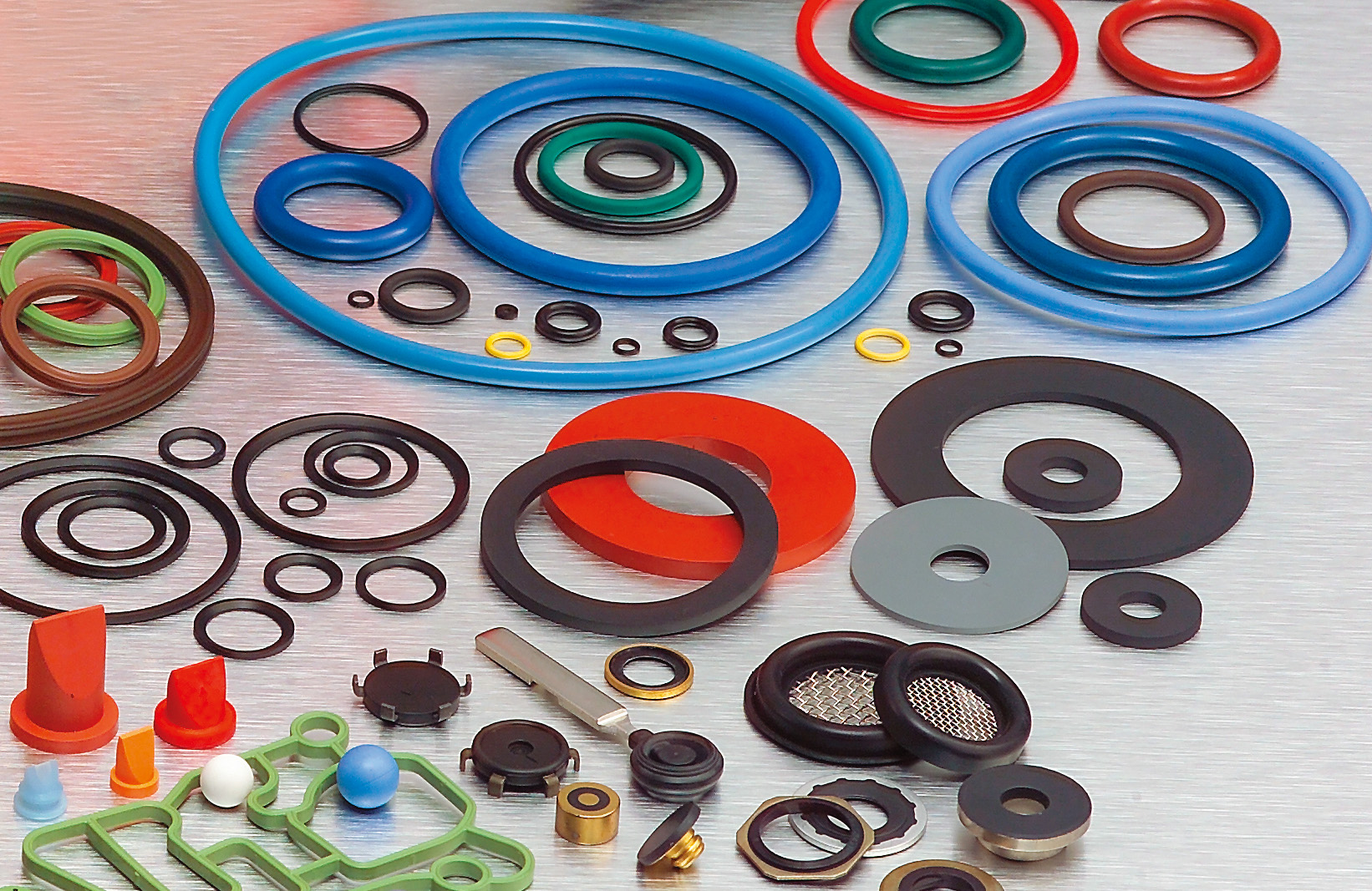 數萬種以上橡膠密封零件產品，有規格化也可客製化，服務五大洲客戶。（繼茂橡膠提供）