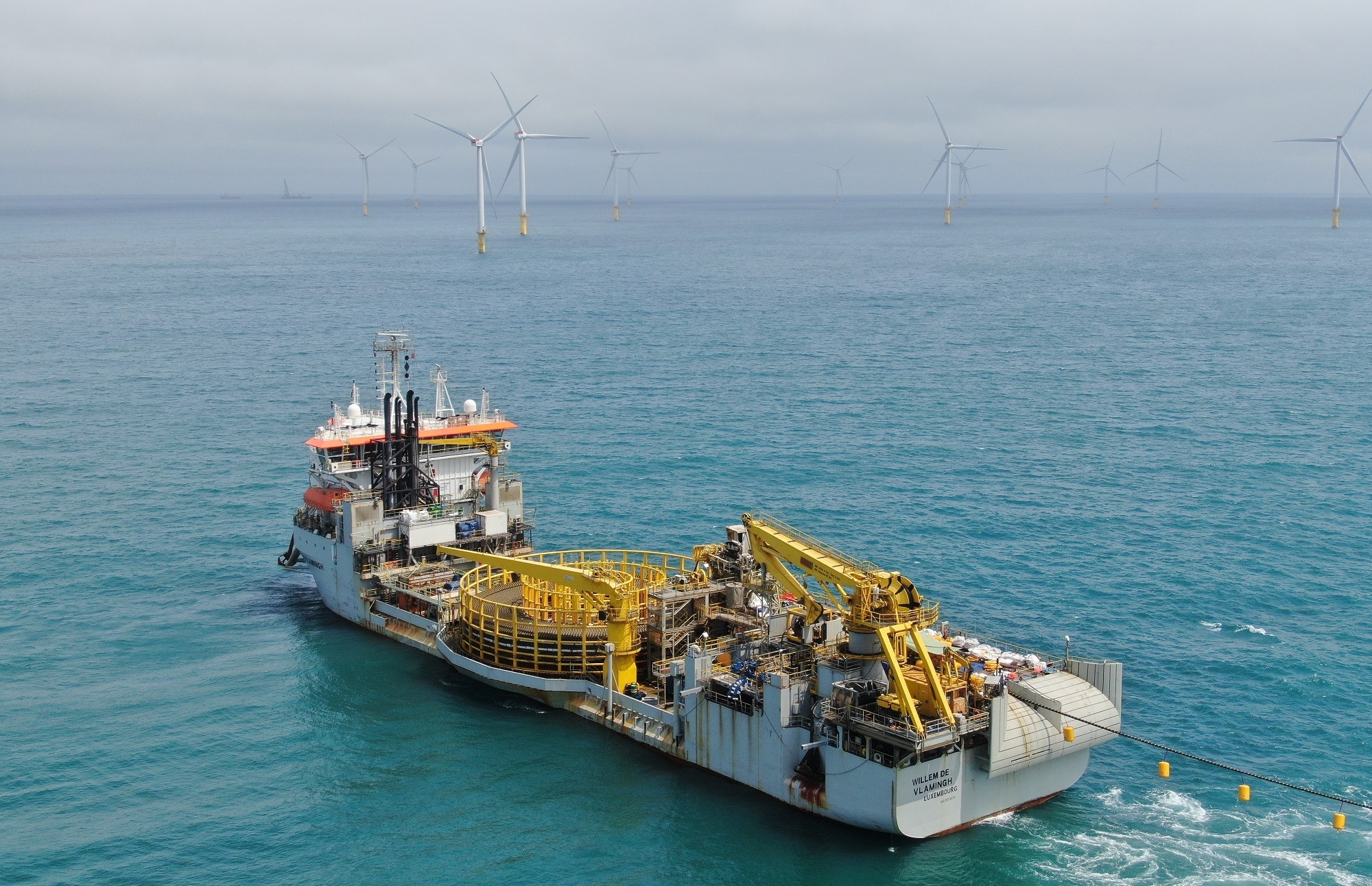 由上緯新能源、天力離岸風電、永冠能源、雲豹能源等台灣本地公司所組成的離岸風電開發團隊，卯足全力要讓Formosa 4海盛離岸風電能夠順利過關。（翻攝自上緯新能源臉書）