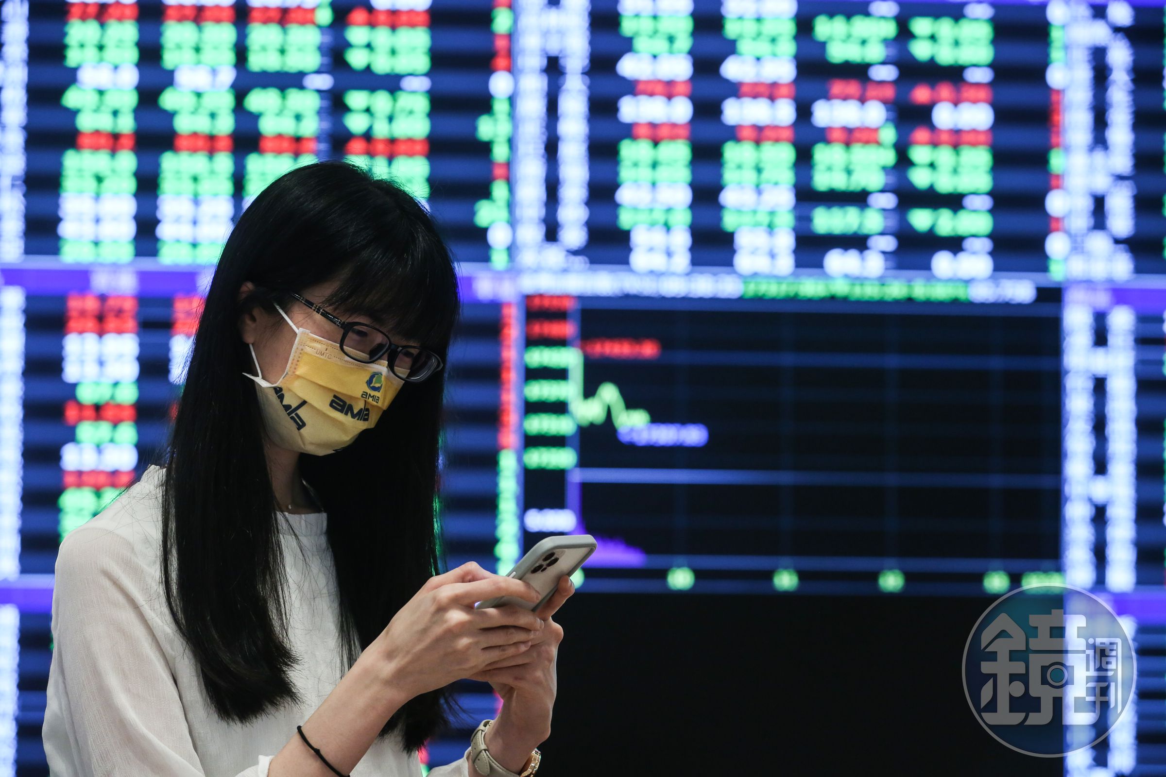 受升息、通膨惡化、疫情斷鏈等利空，持續壓抑台股交投熱度，6月日成交均量約2,100億，而10日成交量更縮減至不到1,900億，創今年第三低量。