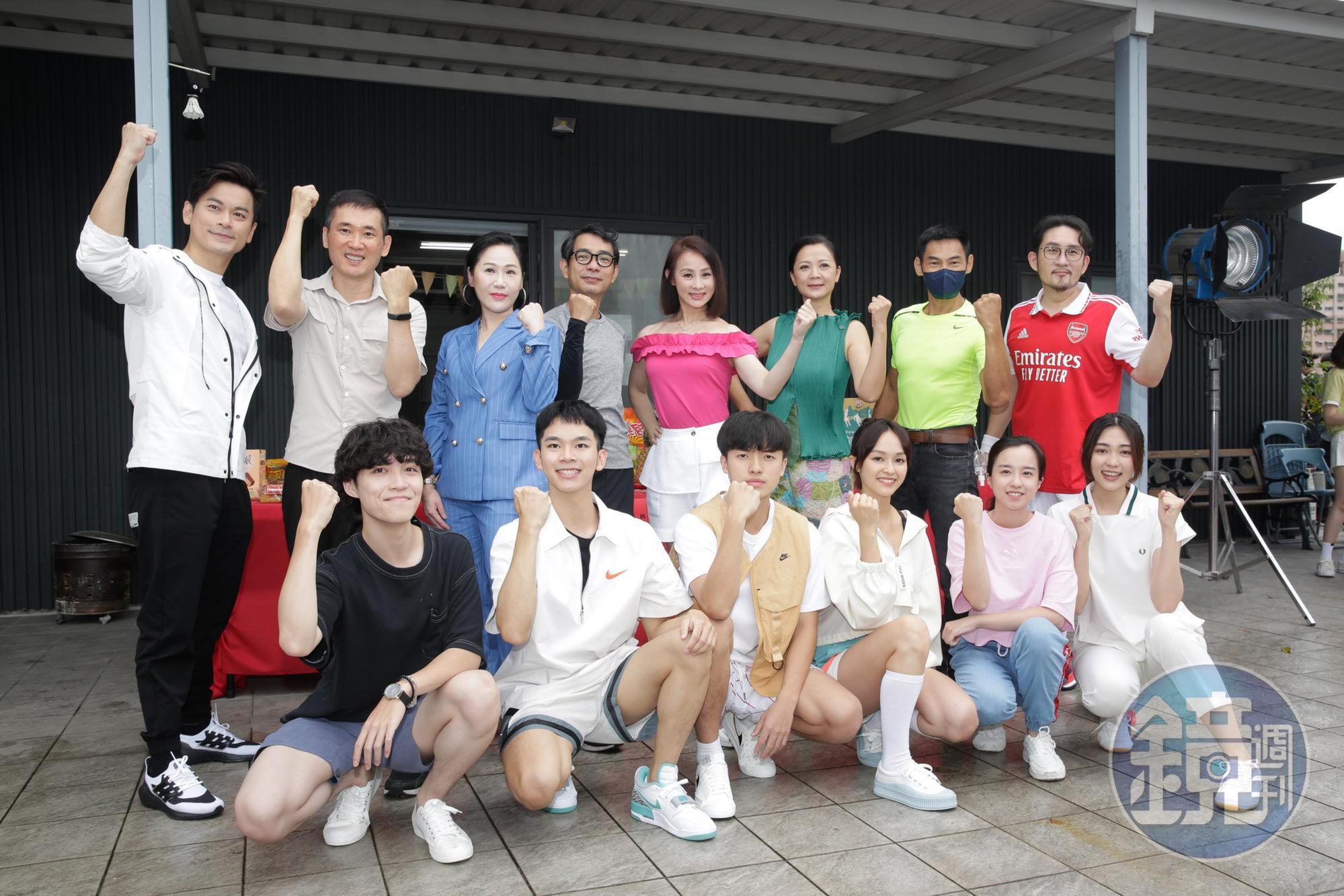 民視和馬來西亞Astro歡喜台推出《決勝的揮拍》台慶大戲,今演員齊聚一堂。